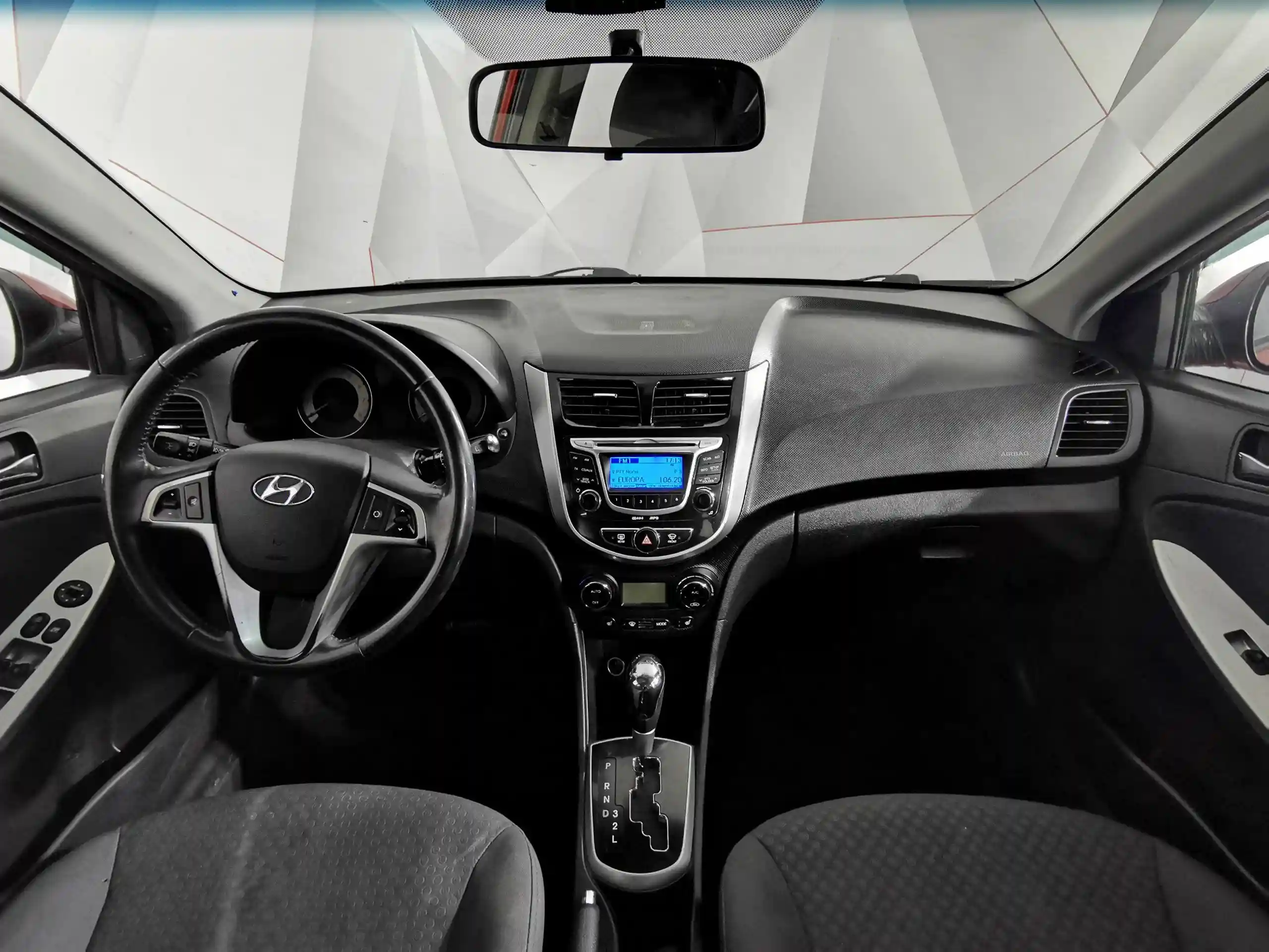Hyundai Solaris 2012