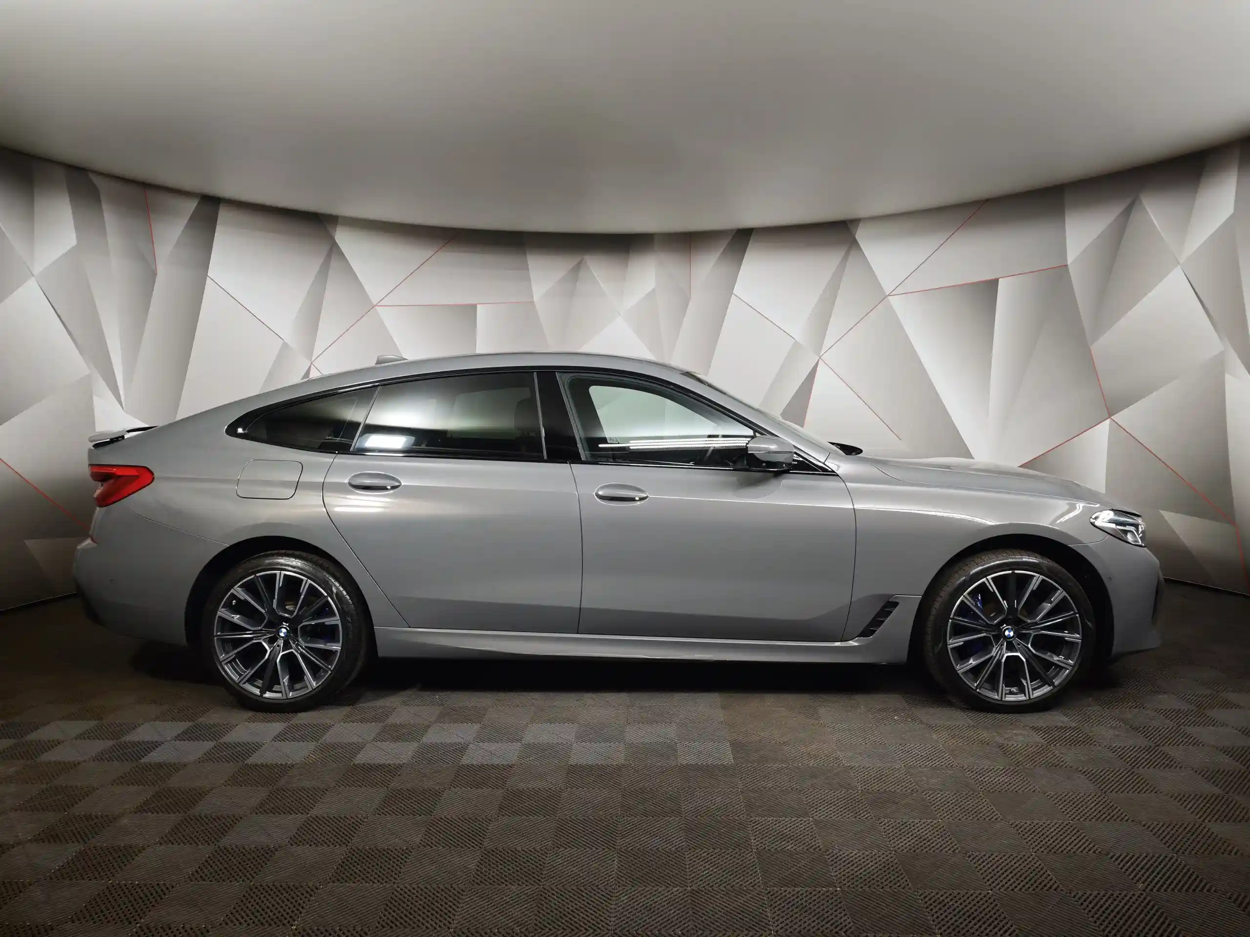 BMW 6 серия 2021