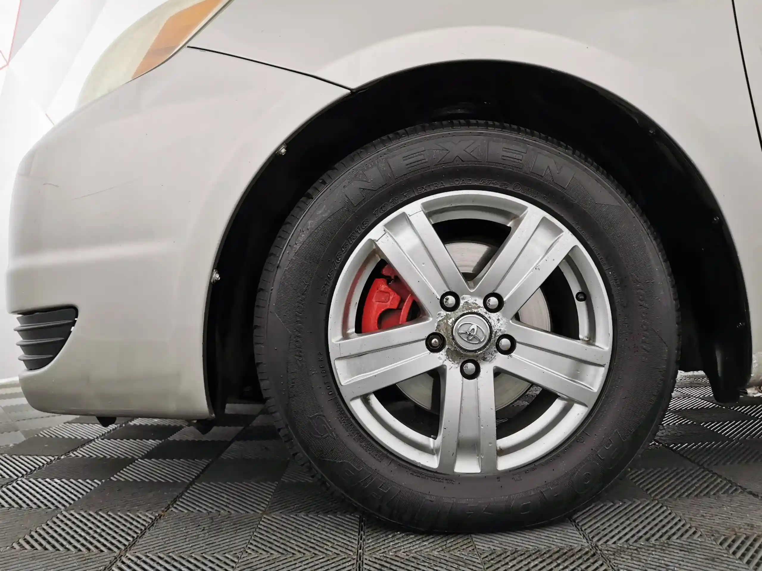 Toyota Sienna 2004