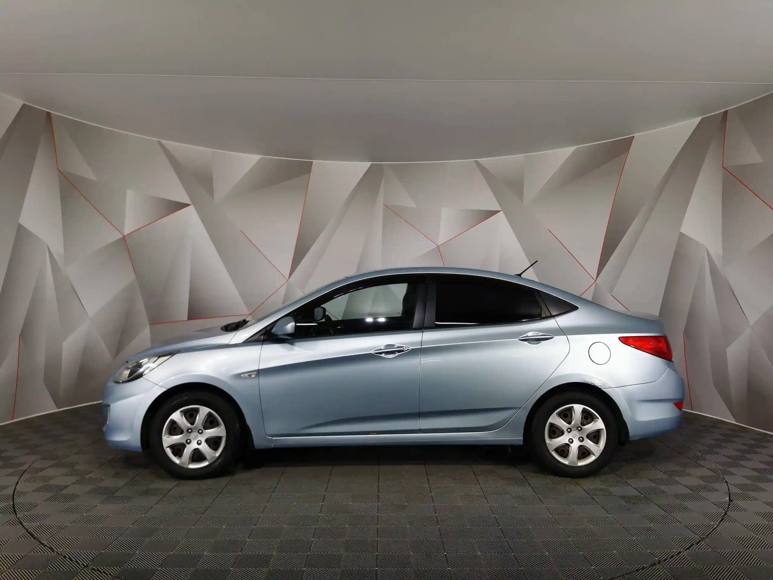 Hyundai Solaris 2012