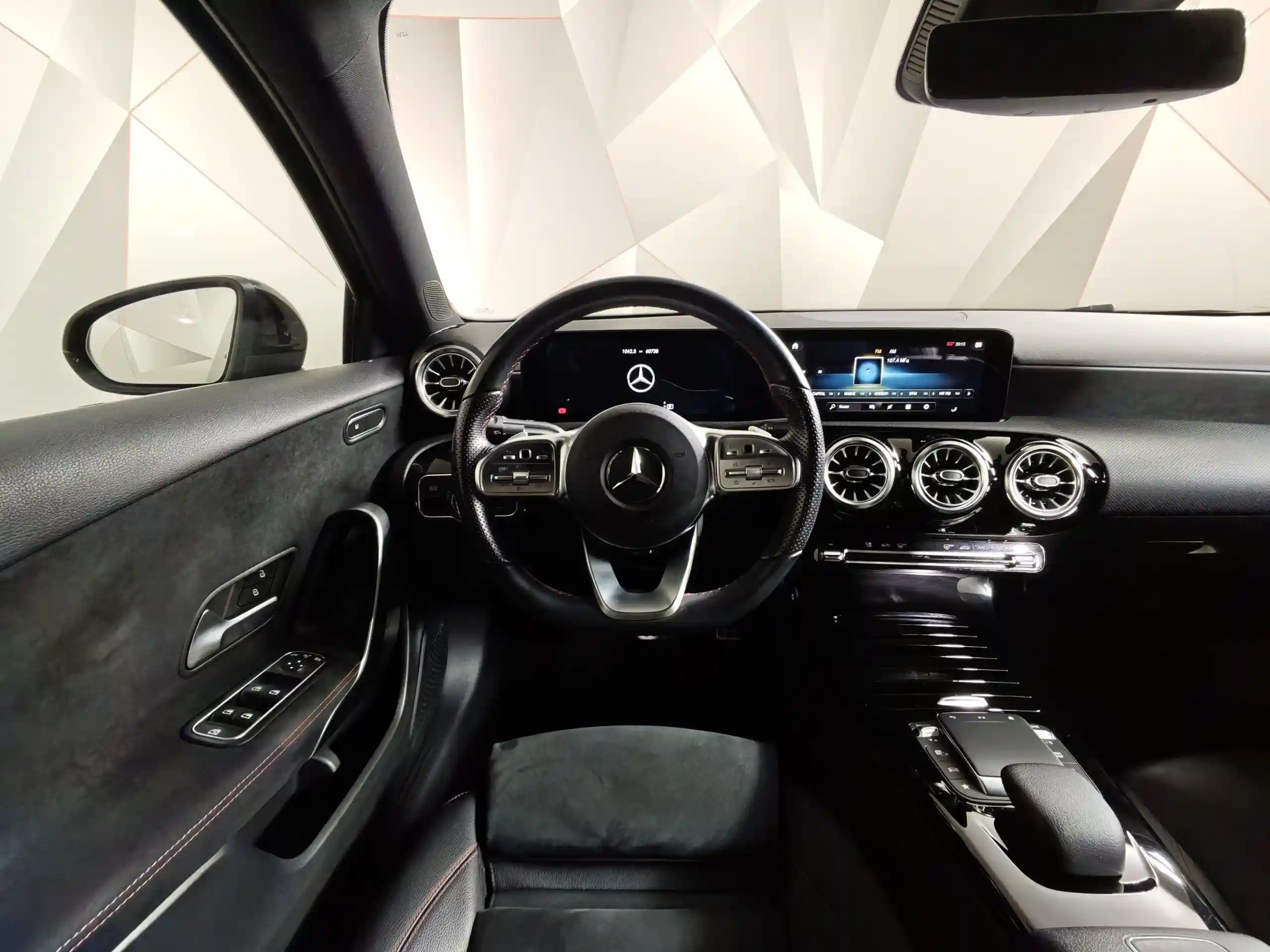 Mercedes-Benz A-Класс 2021