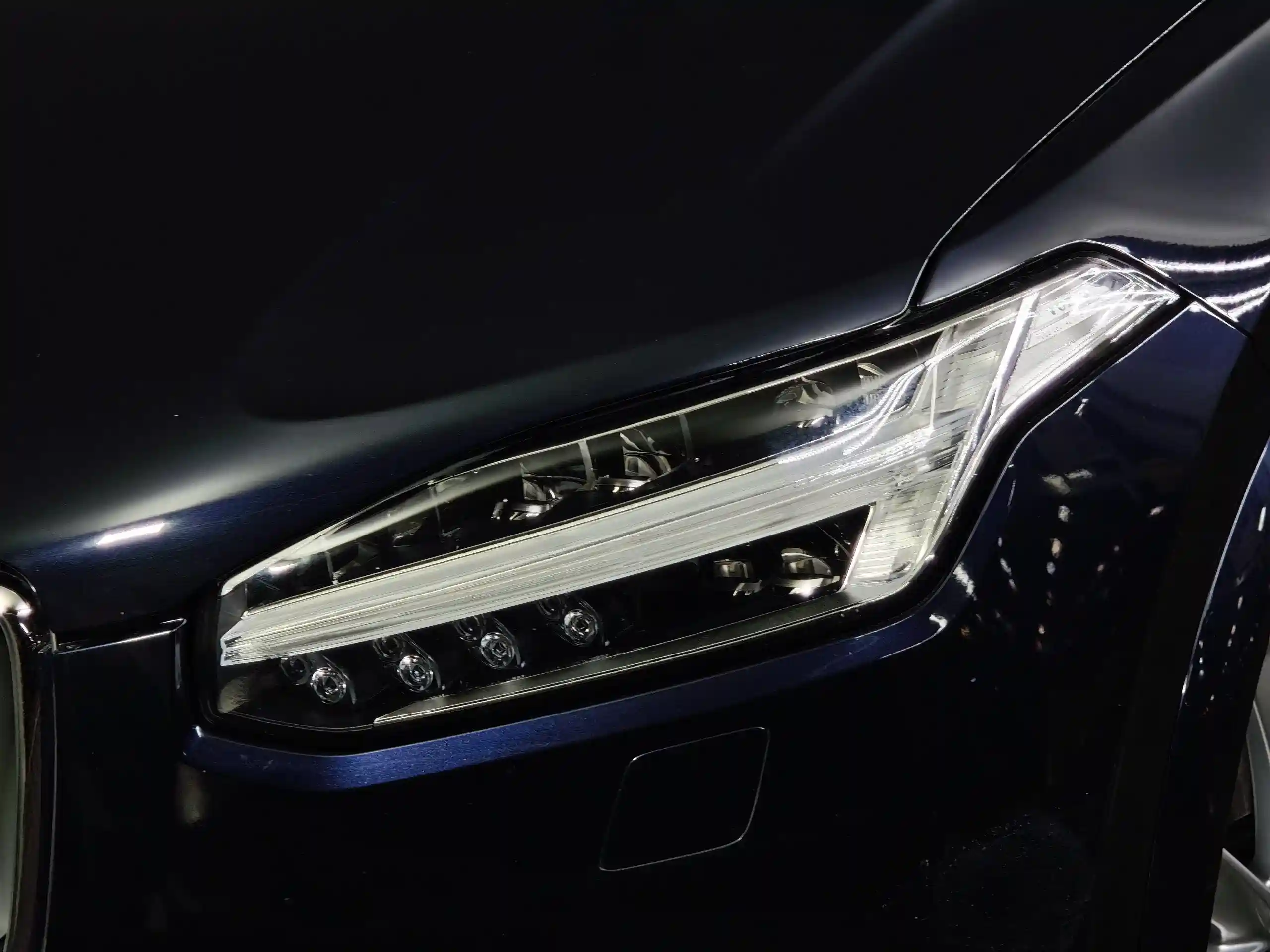 Volvo XC90 2019