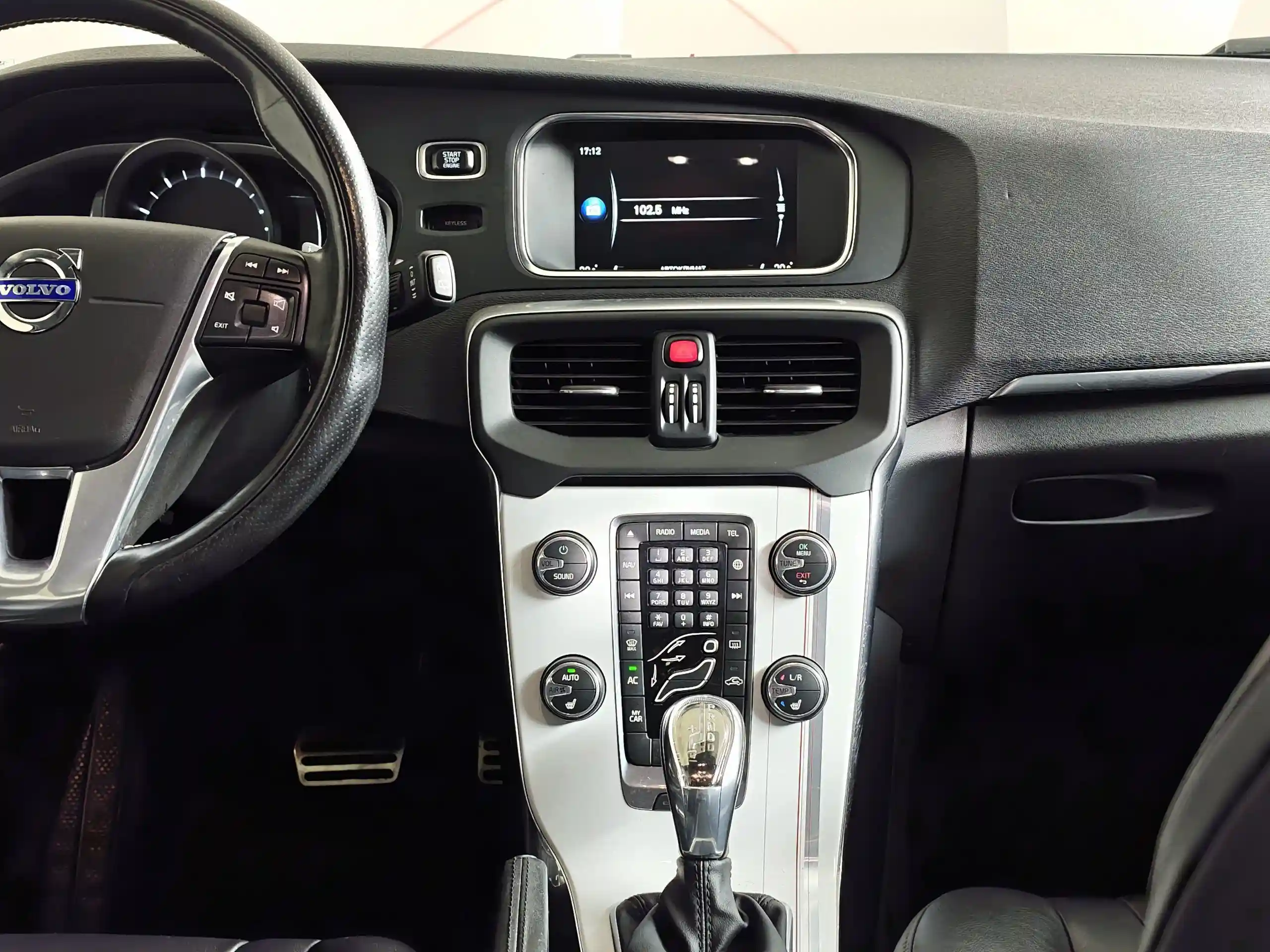 Volvo V40 2013