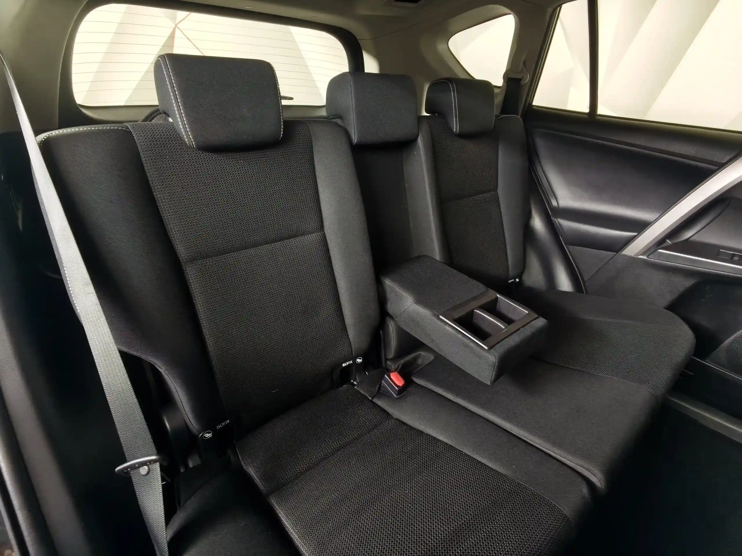 Toyota RAV4 2015