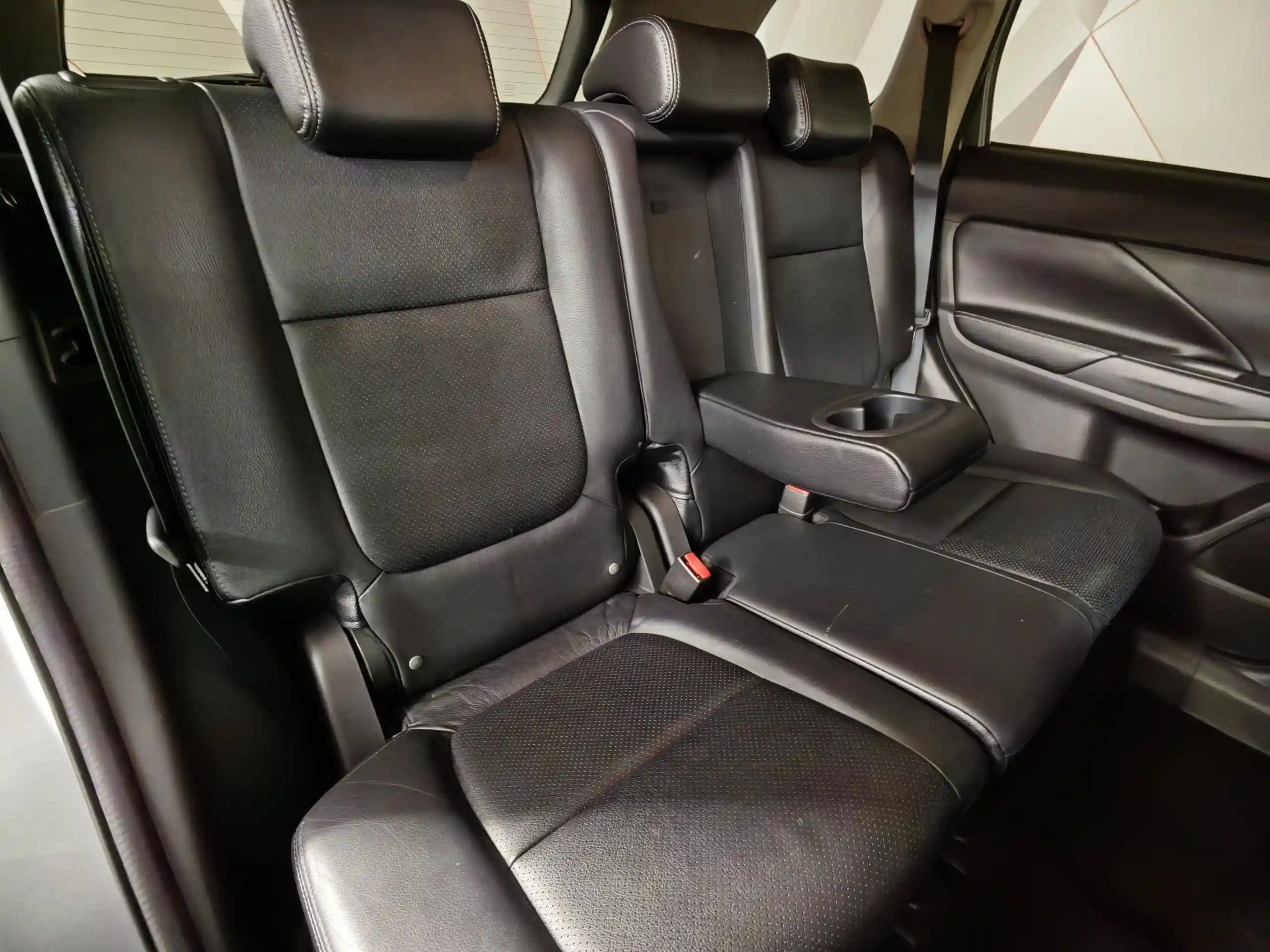 Mitsubishi Outlander 2012