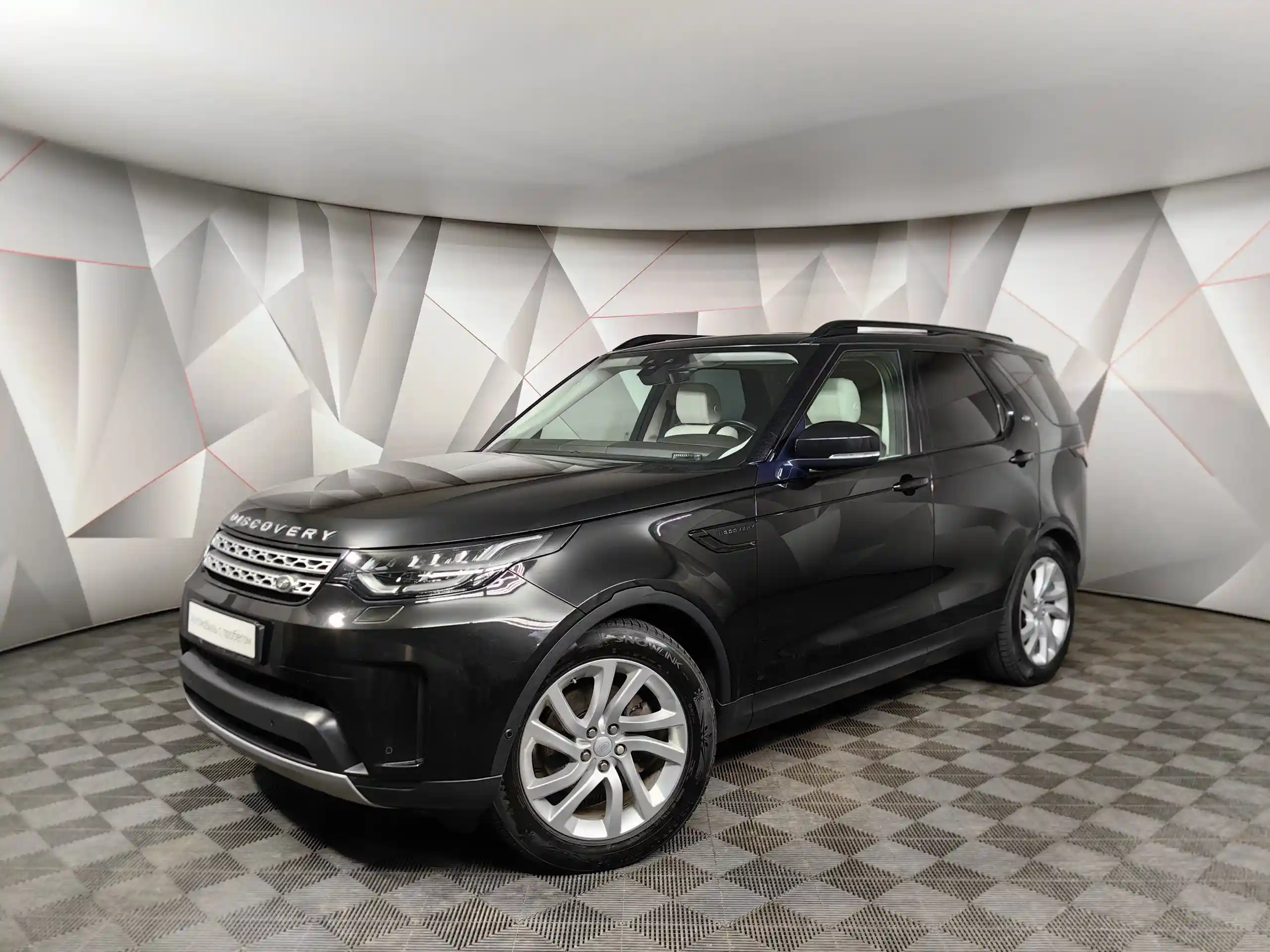 Land Rover Discovery 2019
