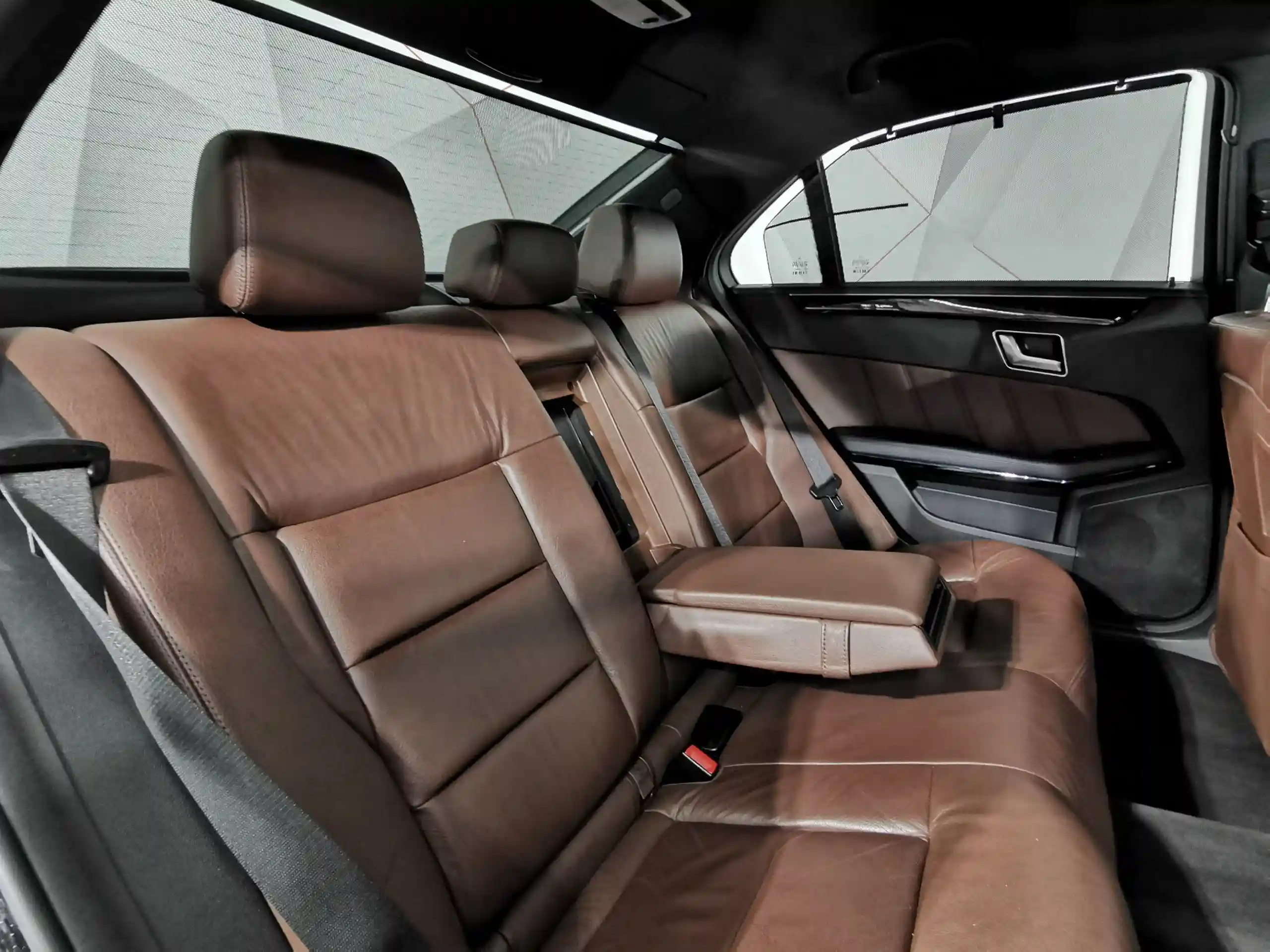 Mercedes-Benz E-Класс 2012