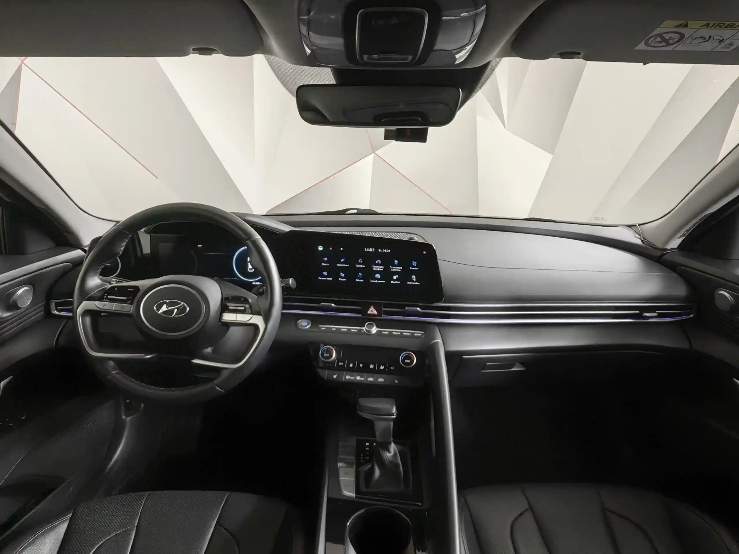 Hyundai Elantra 2022