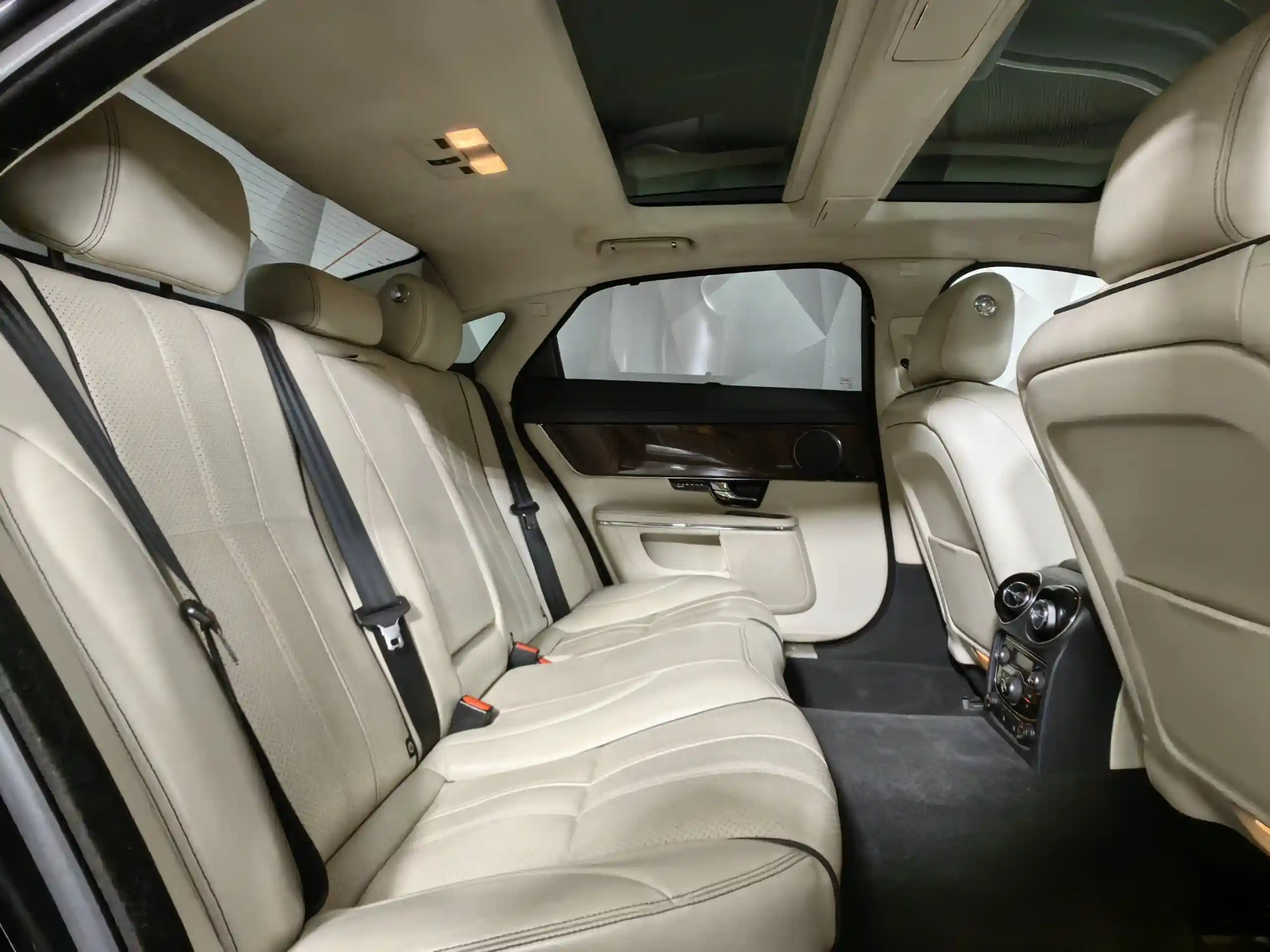 Jaguar XJ 2013