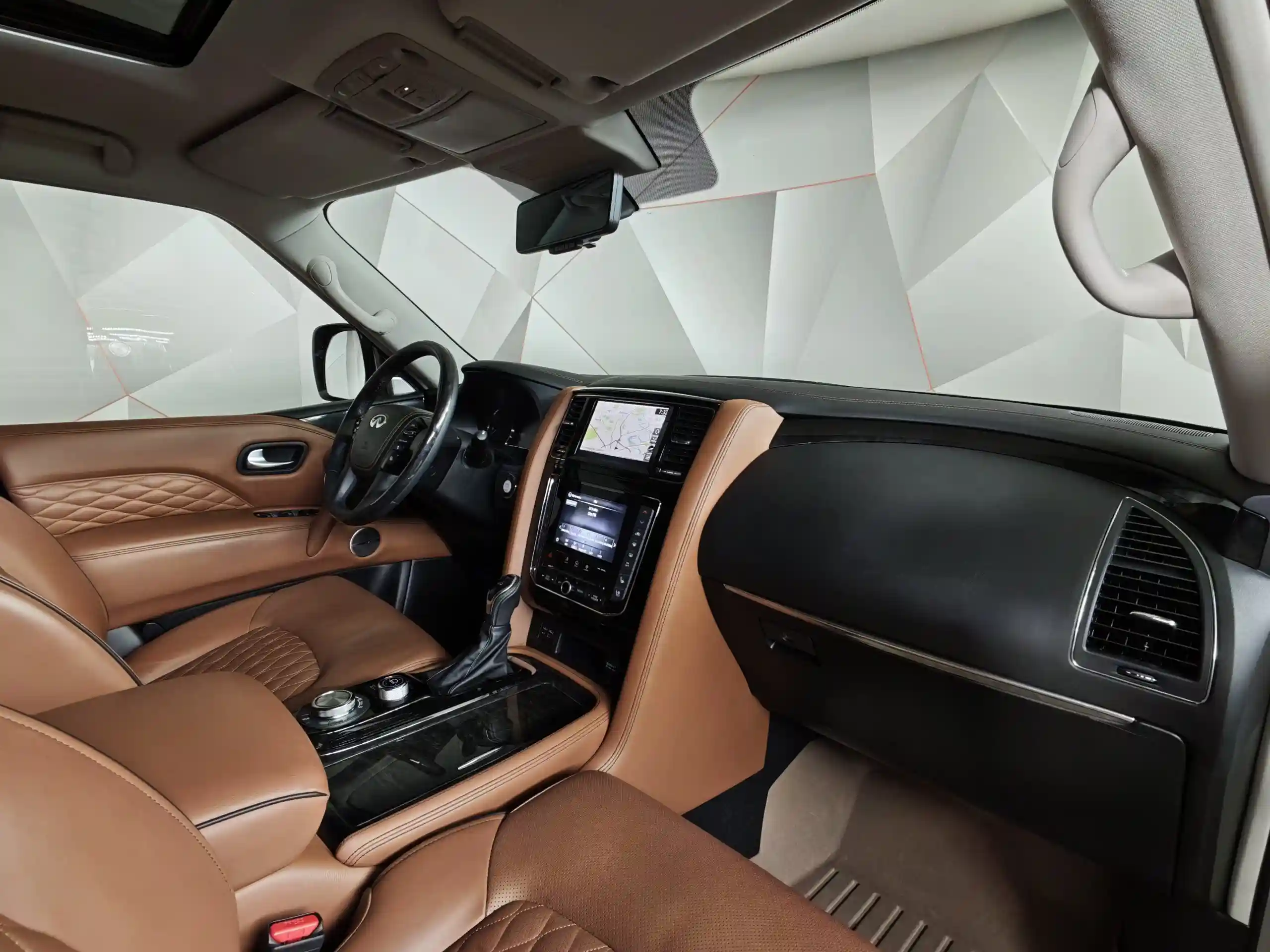 Infiniti QX80 2020
