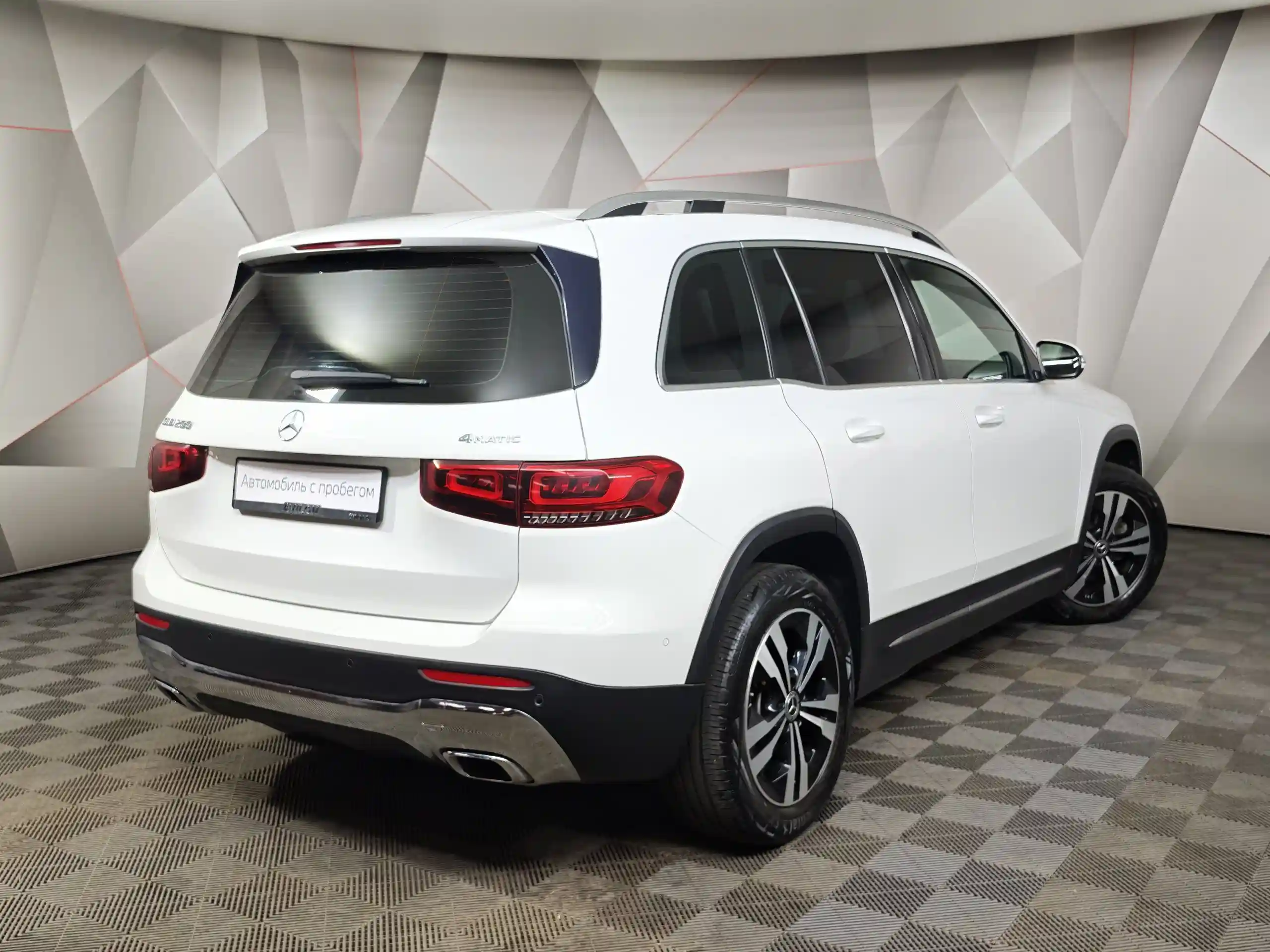 Mercedes-Benz GLB 2021