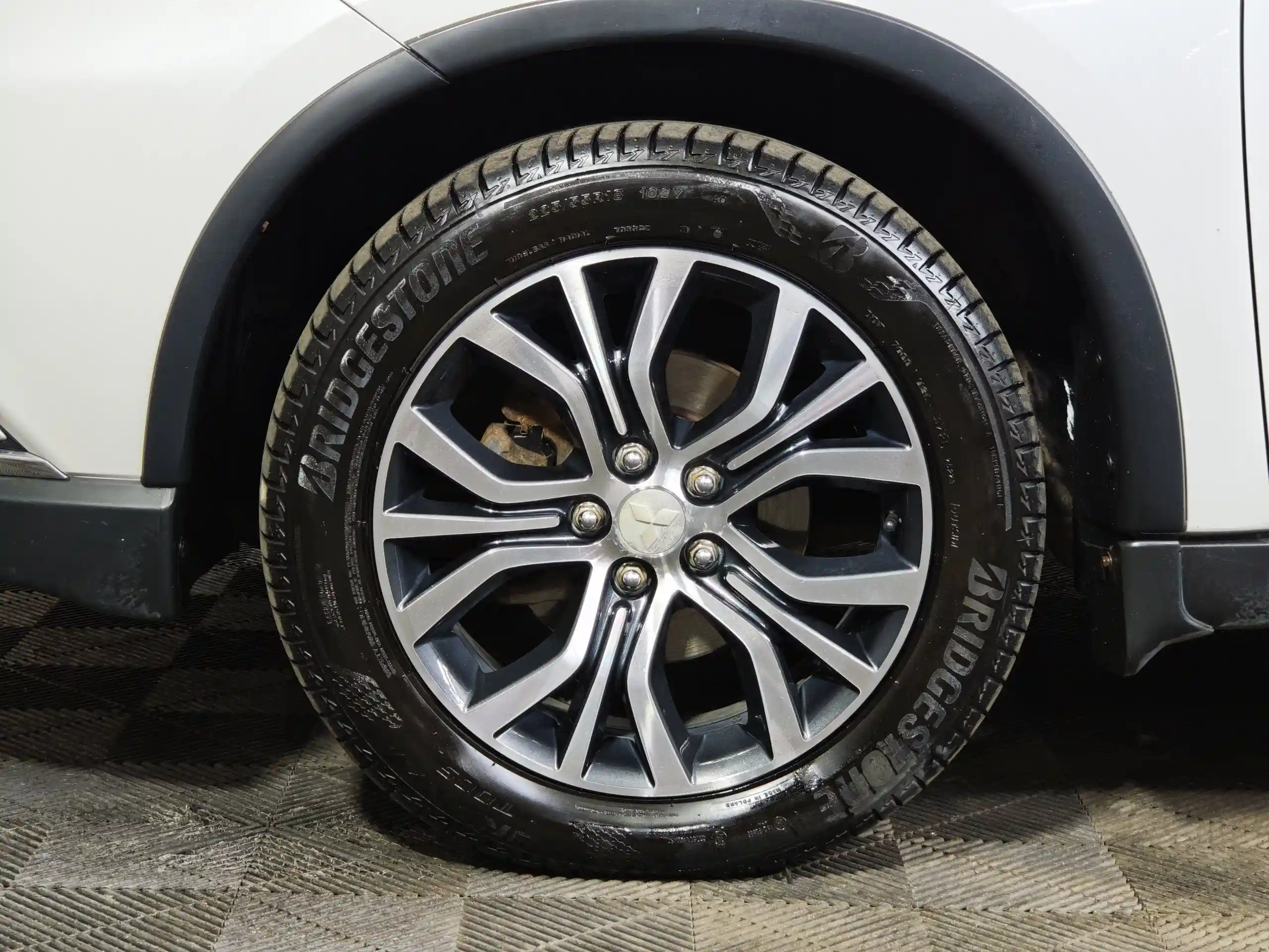 Mitsubishi Outlander 2015
