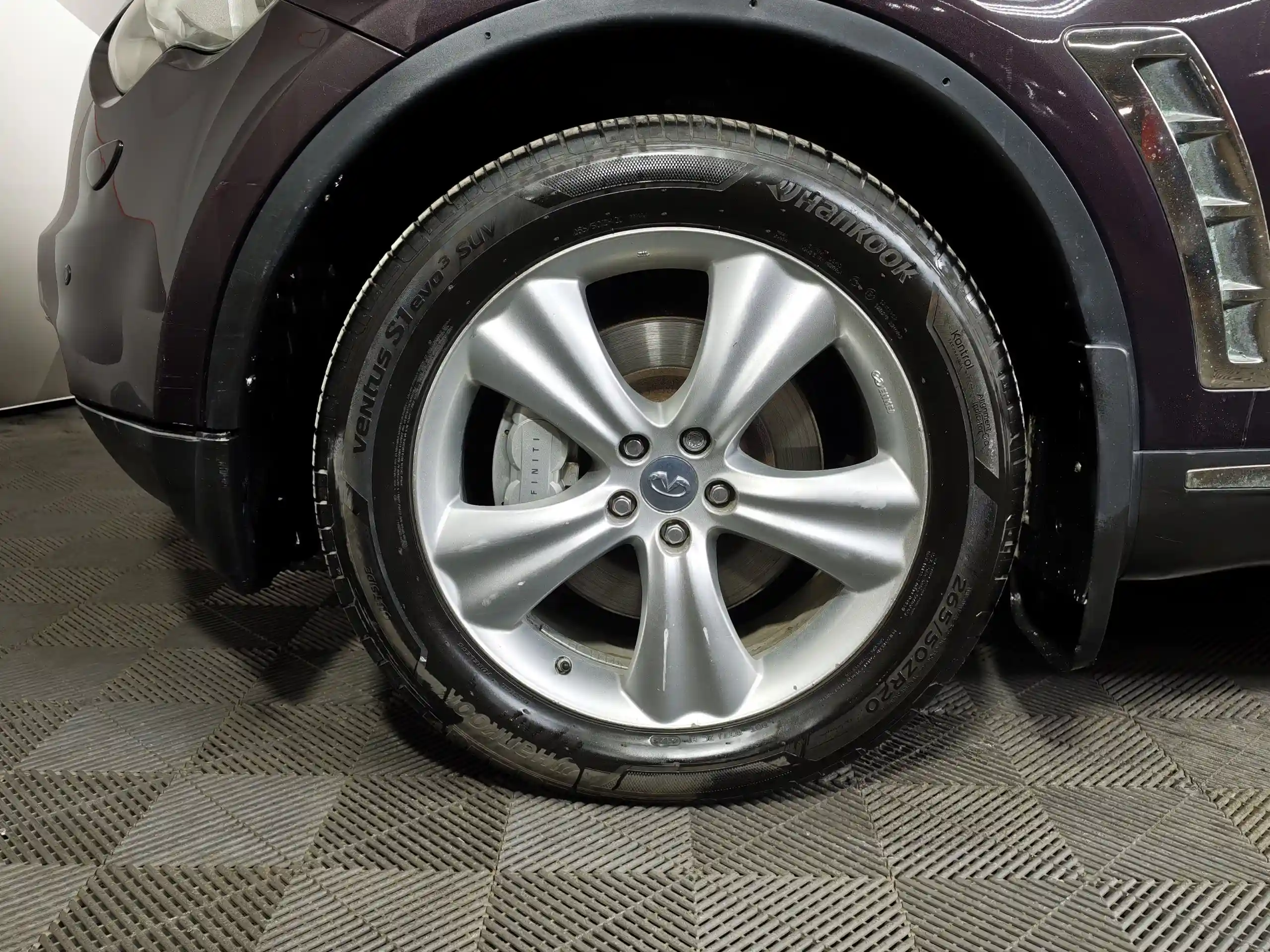 Infiniti FX-Series 2011