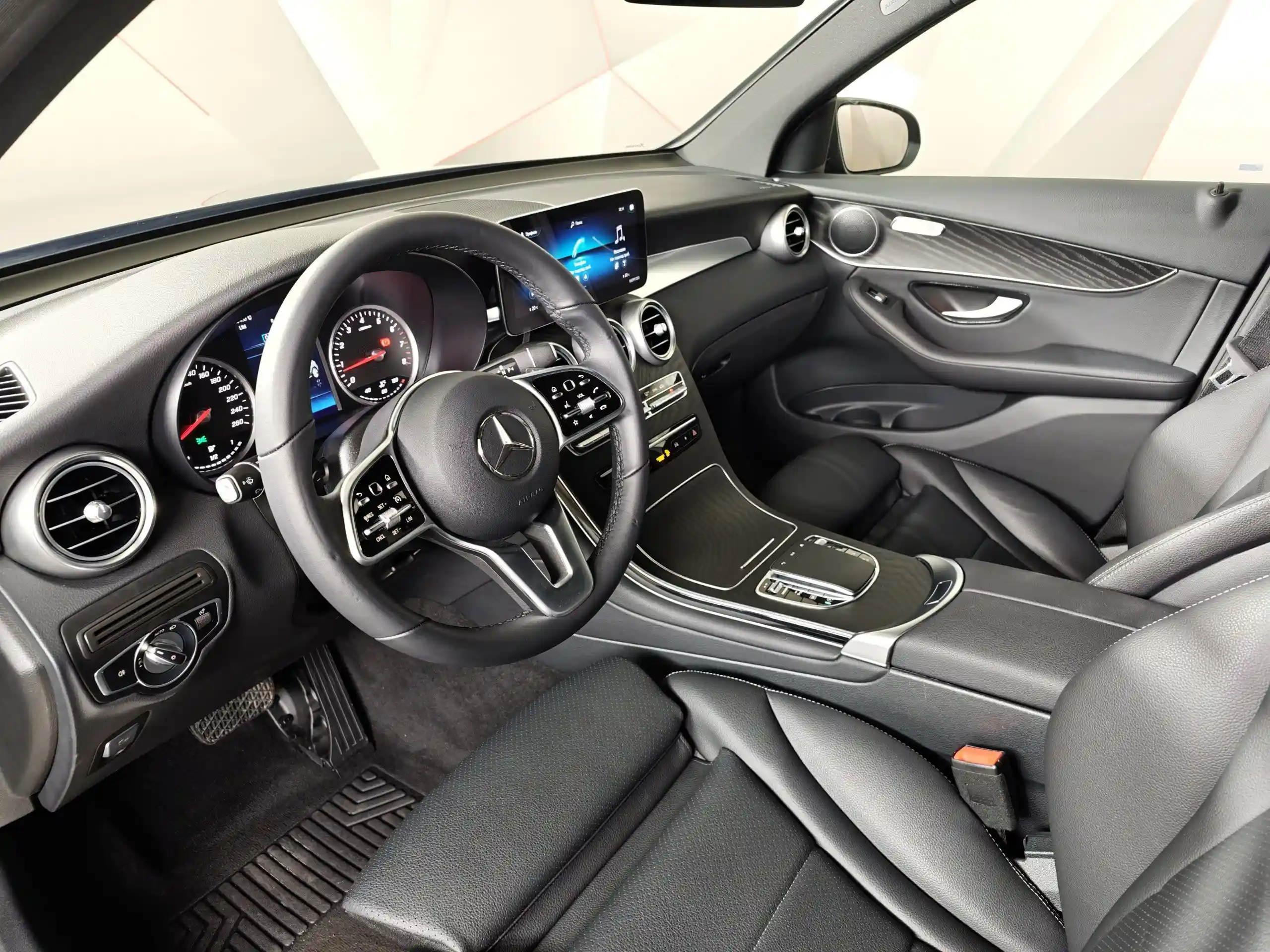 Mercedes-Benz GLC 2021