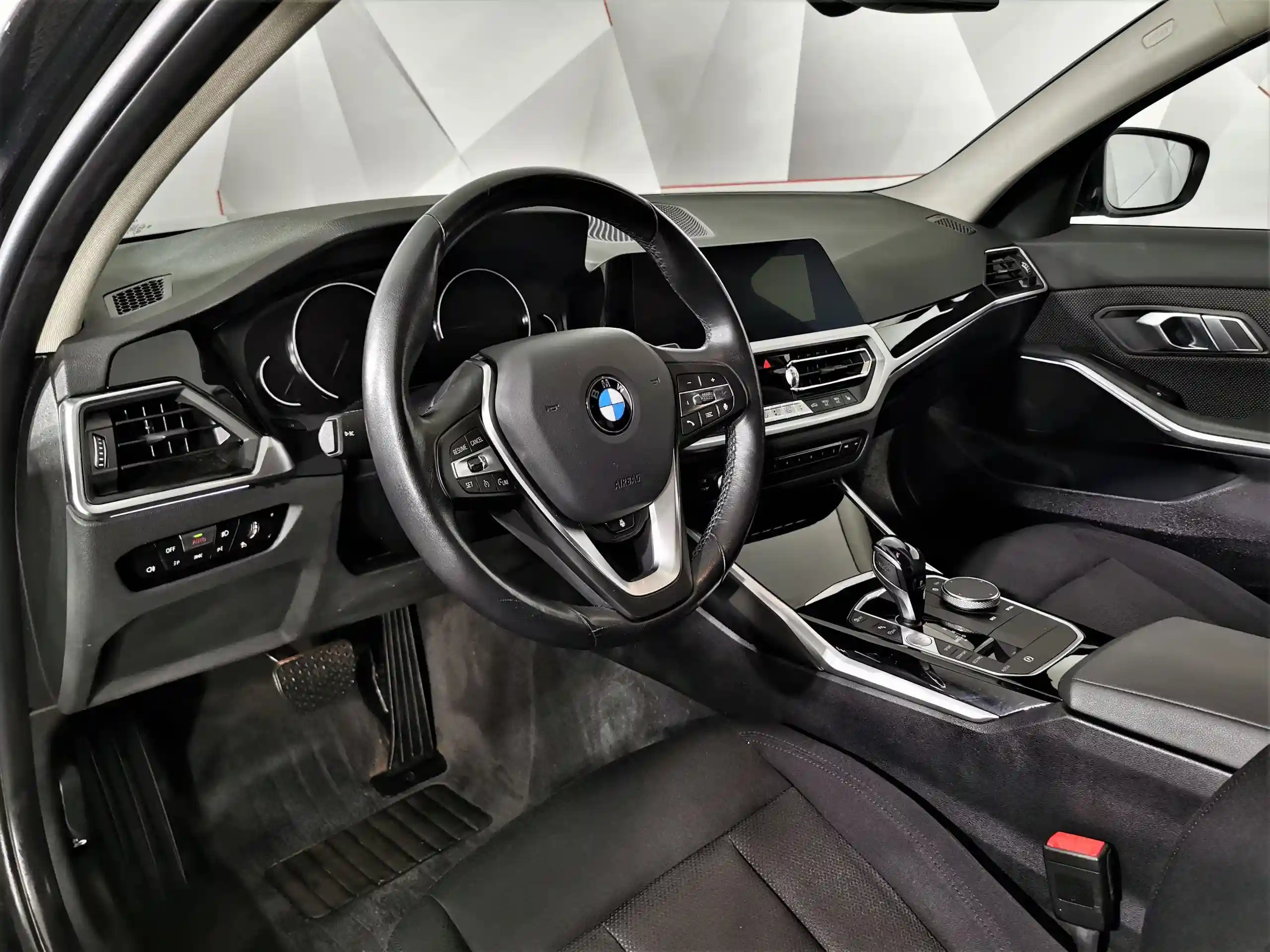 BMW 3 серия 2019
