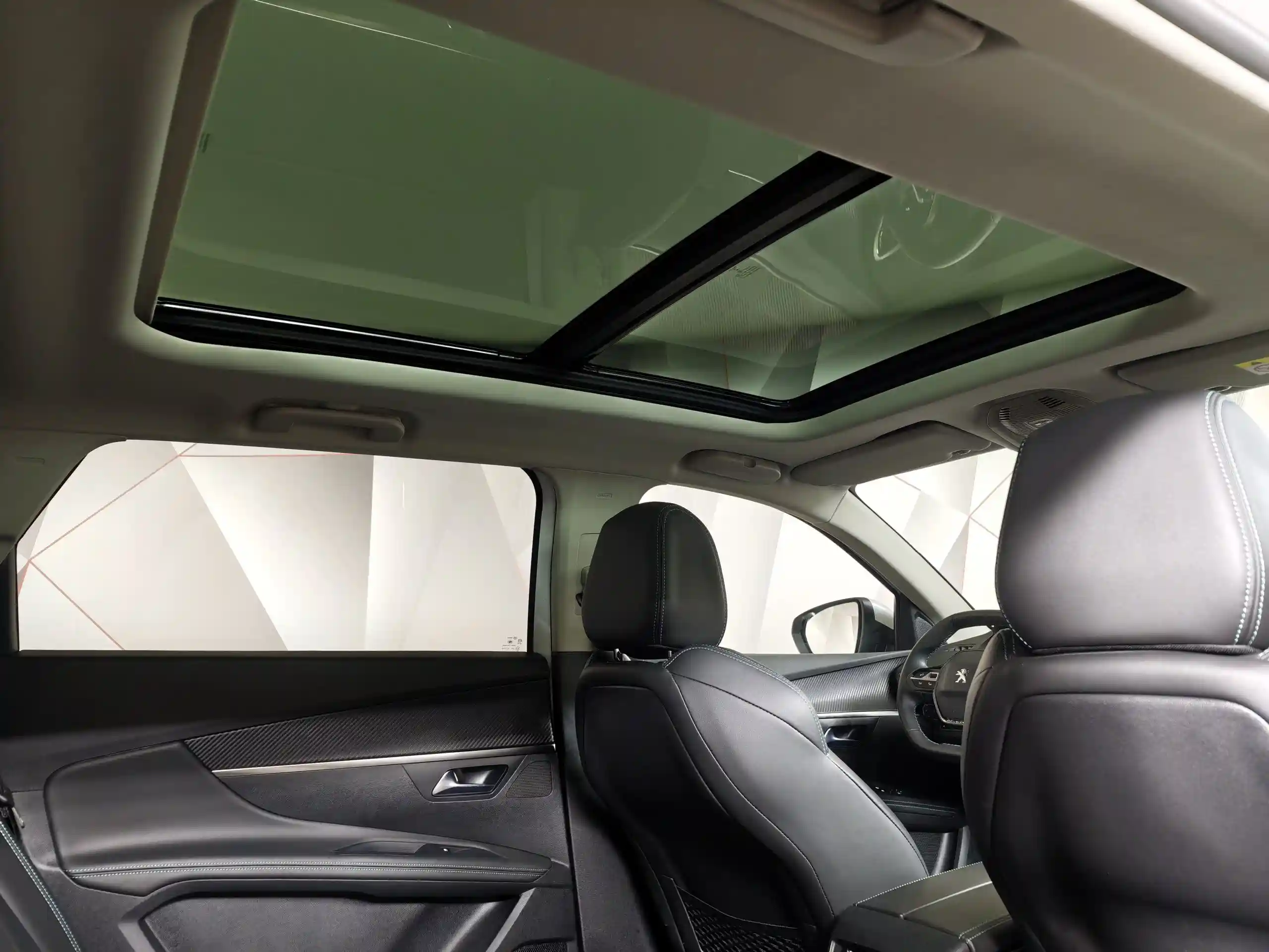 Peugeot 5008 2021