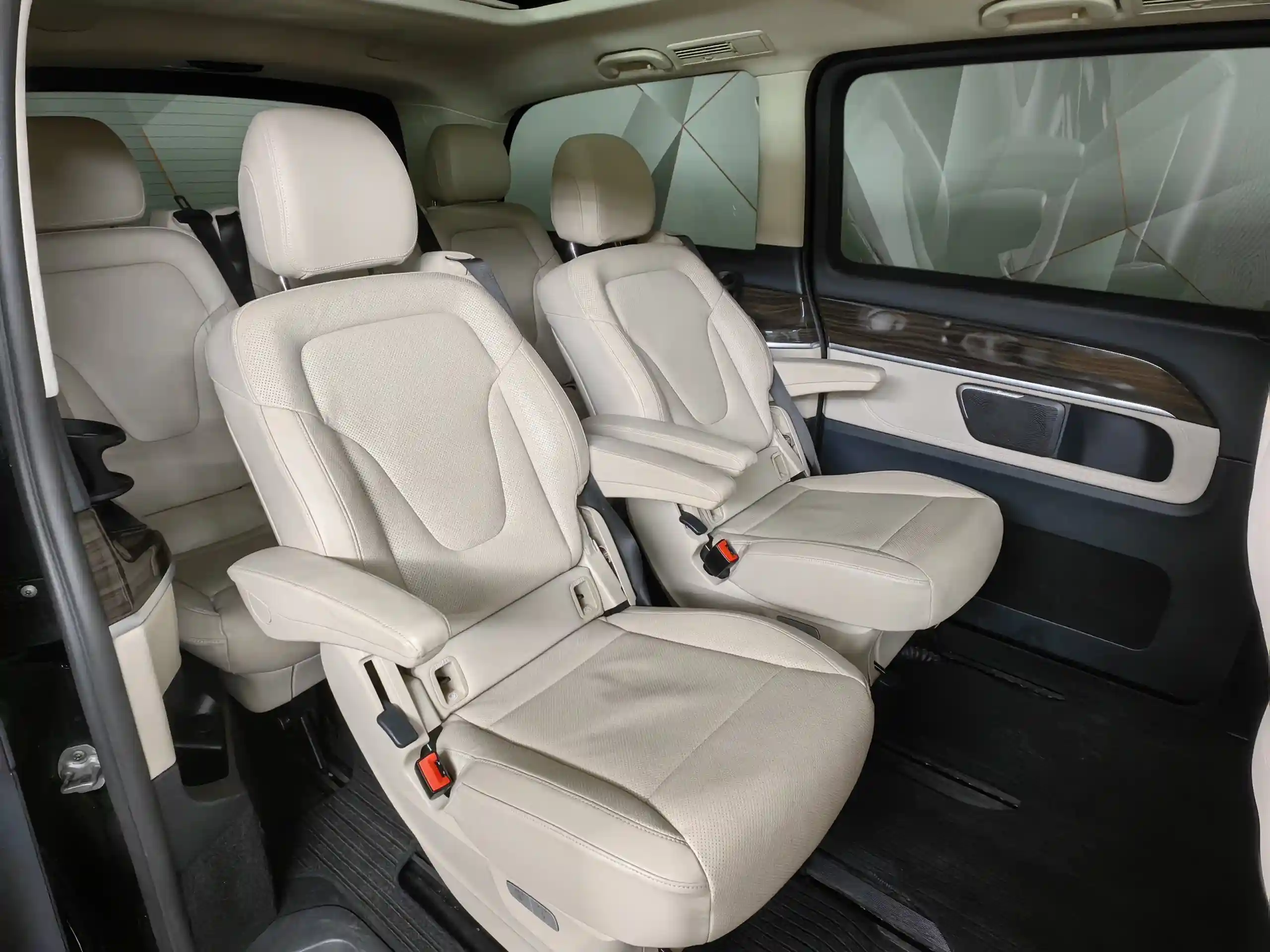 Mercedes-Benz V-Класс 2021