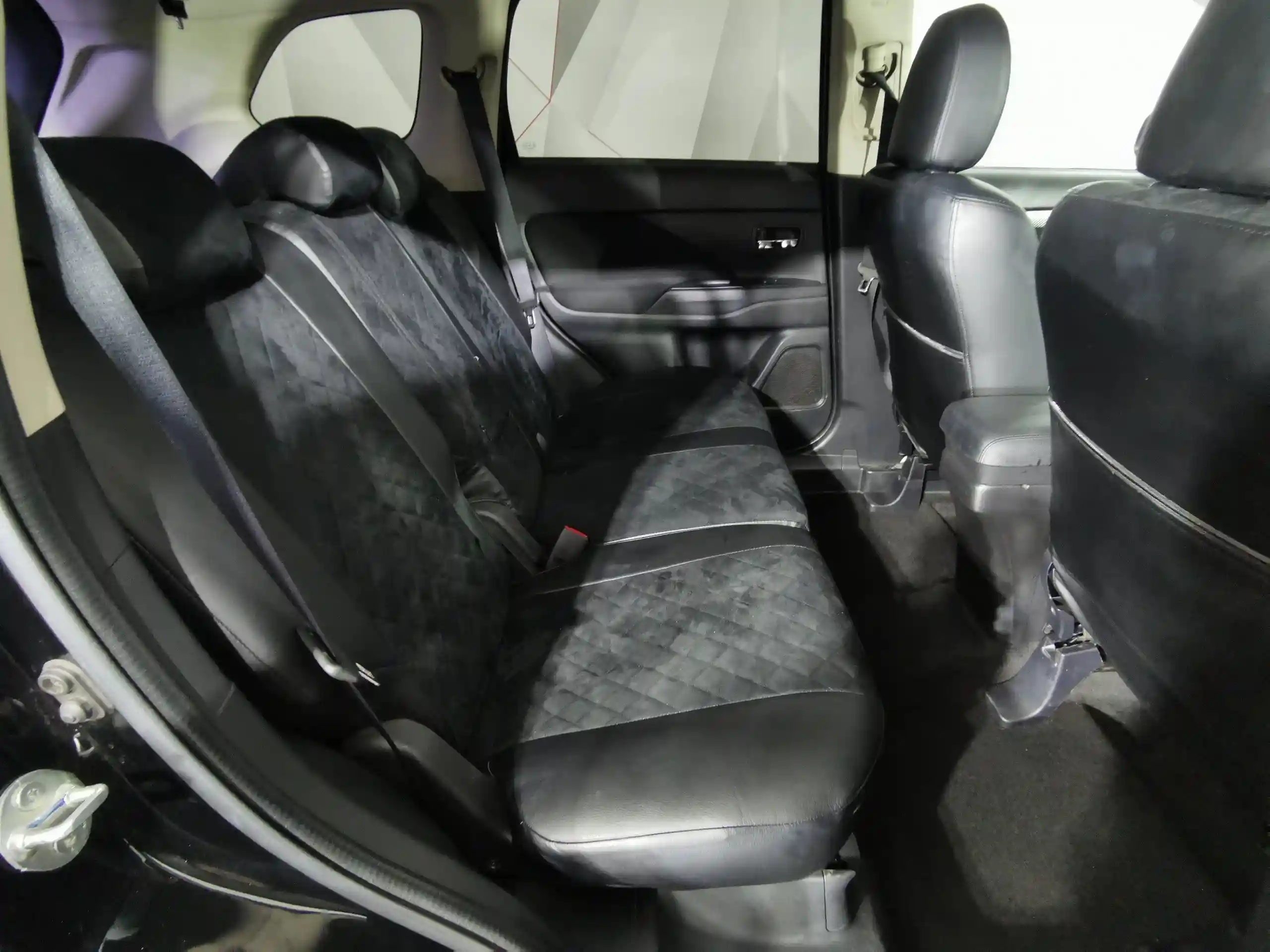 Mitsubishi Outlander 2016