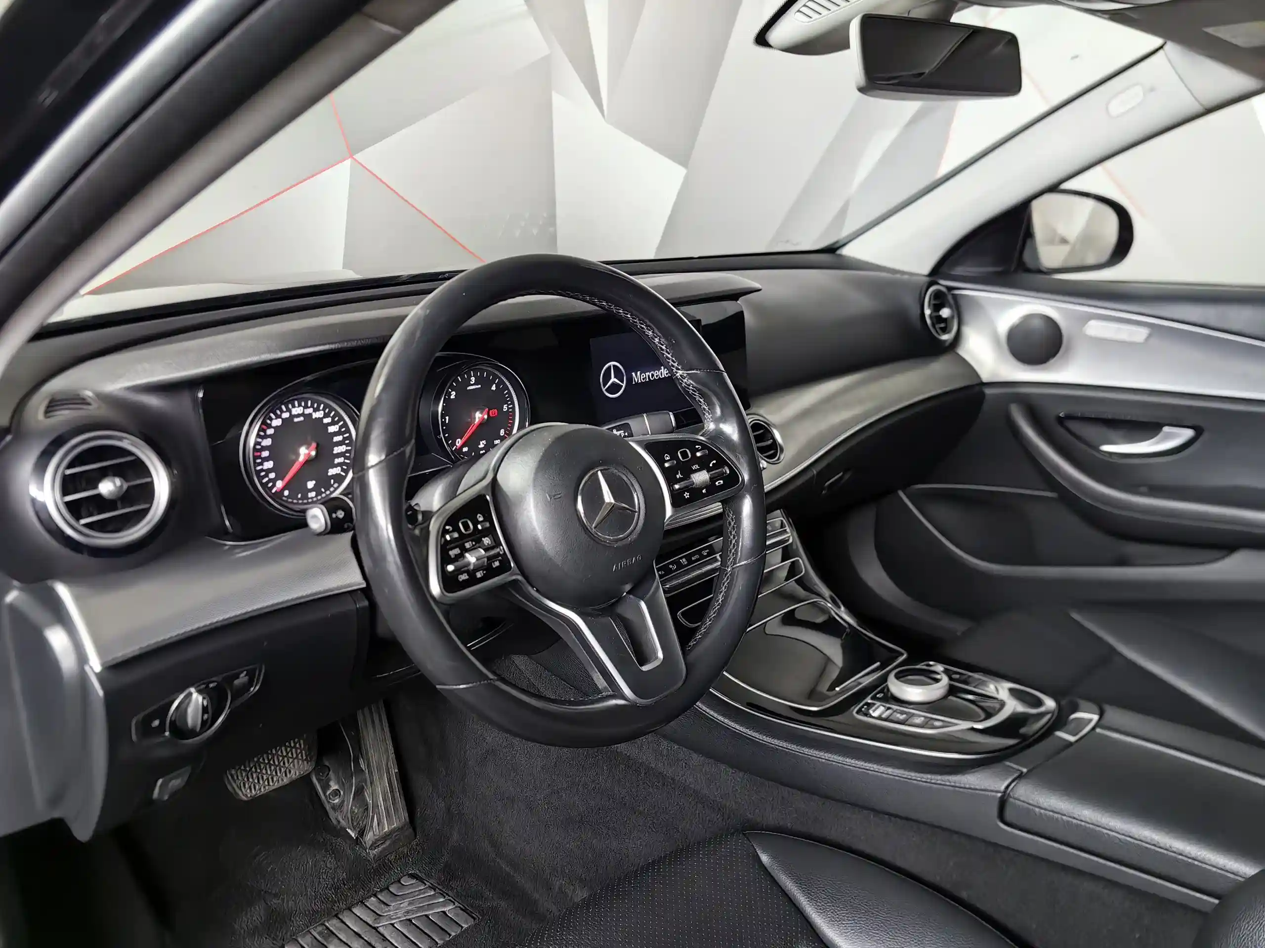 Mercedes-Benz E-Класс 2020