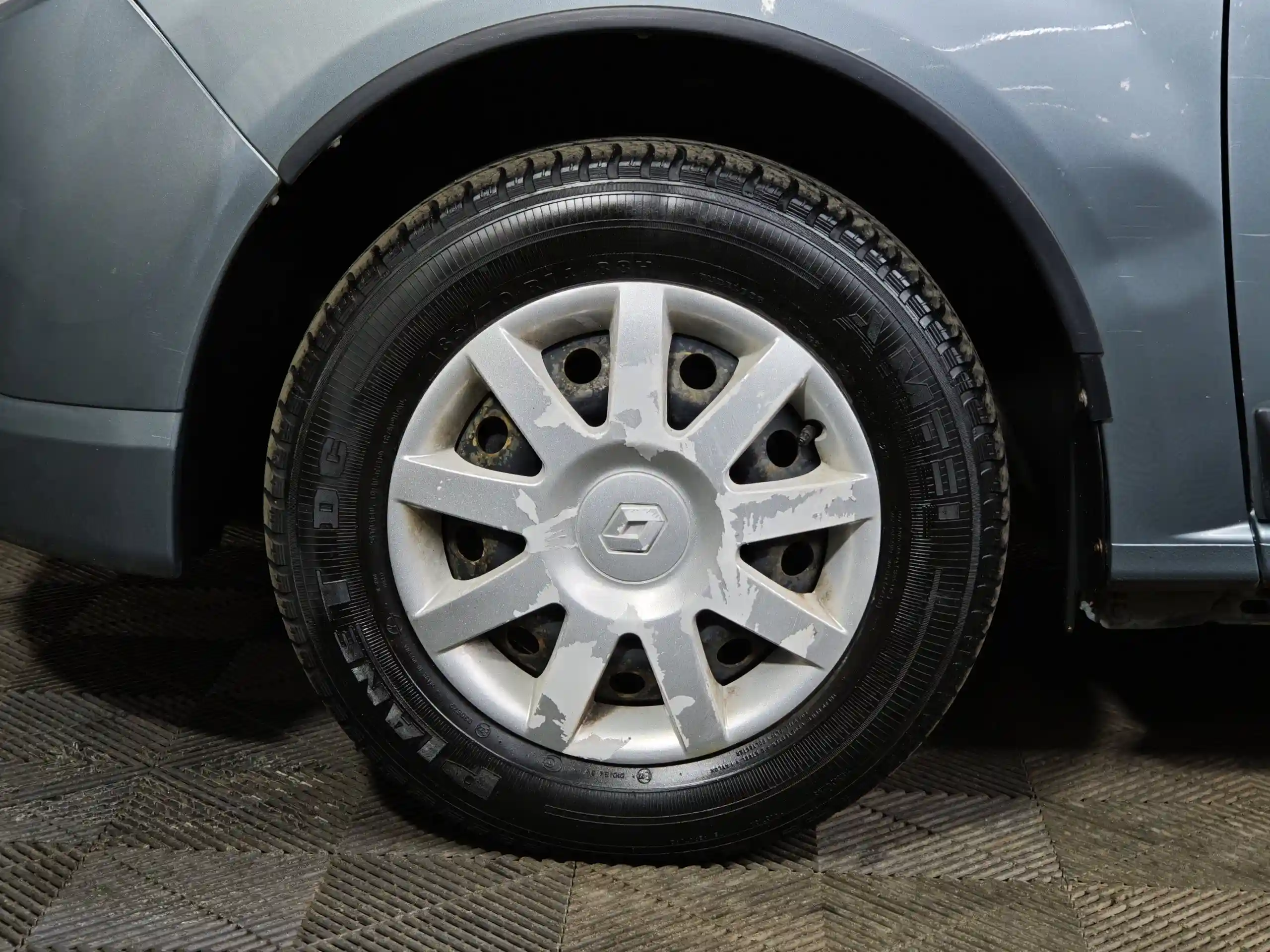 Renault Sandero 2011