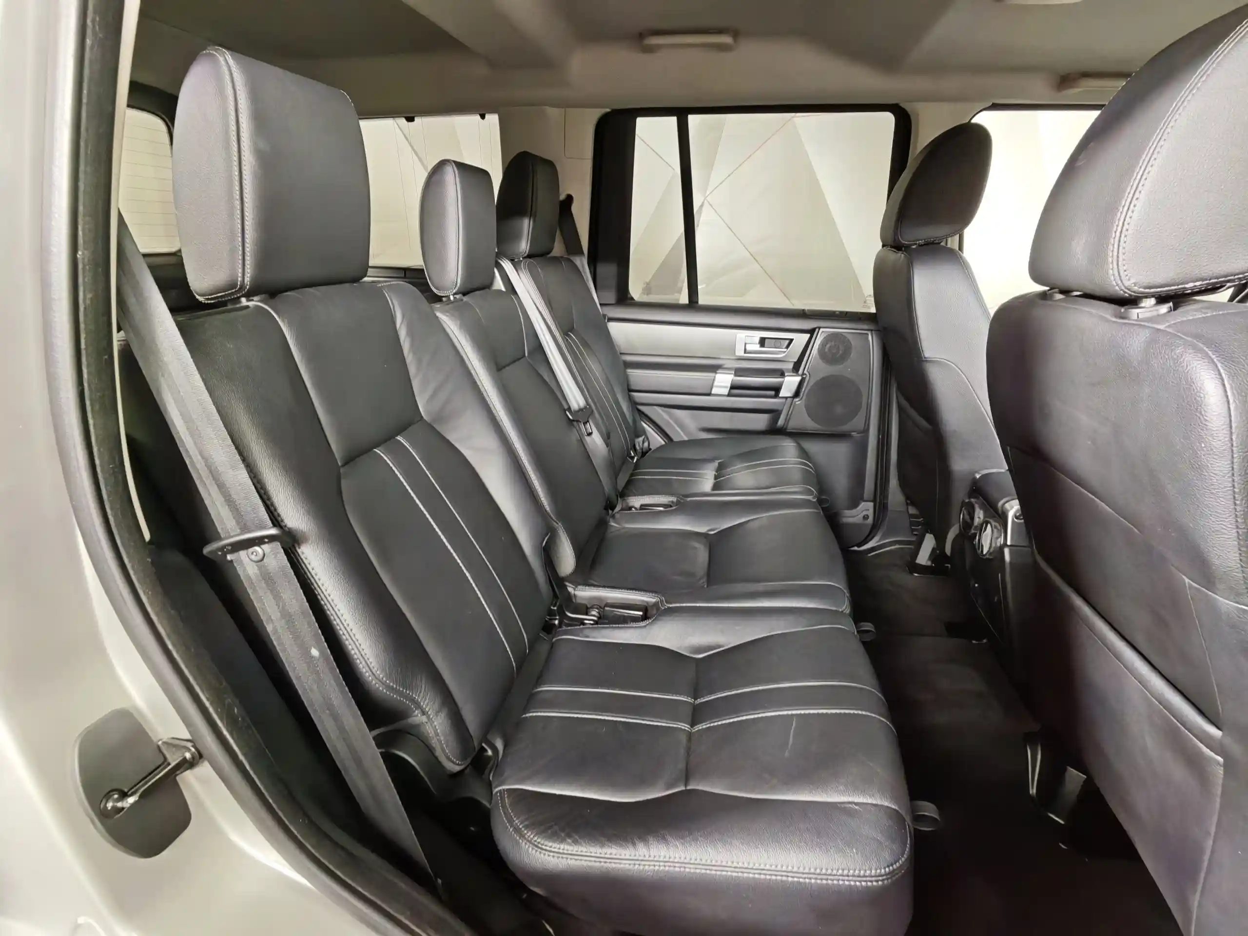 Land Rover Discovery 2011