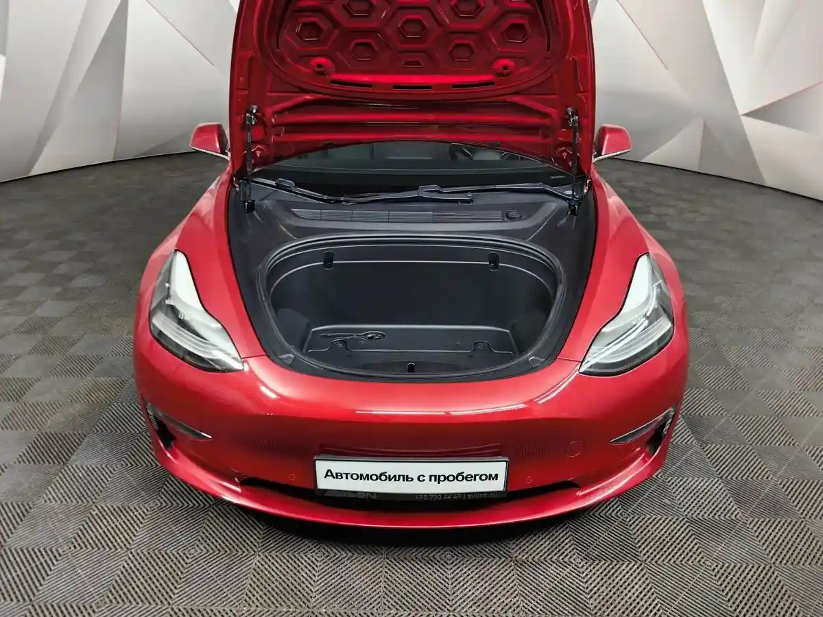 Tesla Model 3 2020