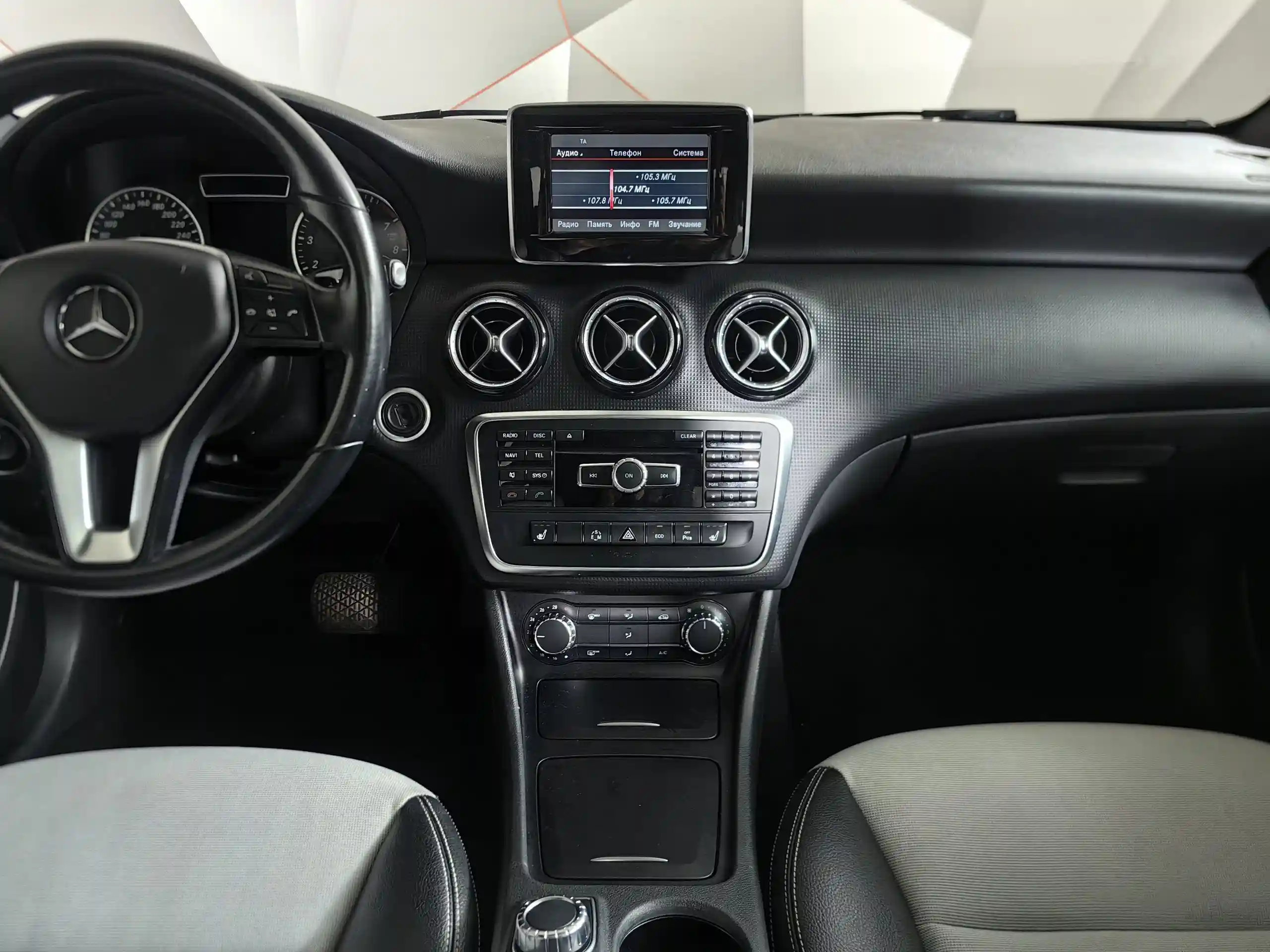 Mercedes-Benz A-Класс 2013