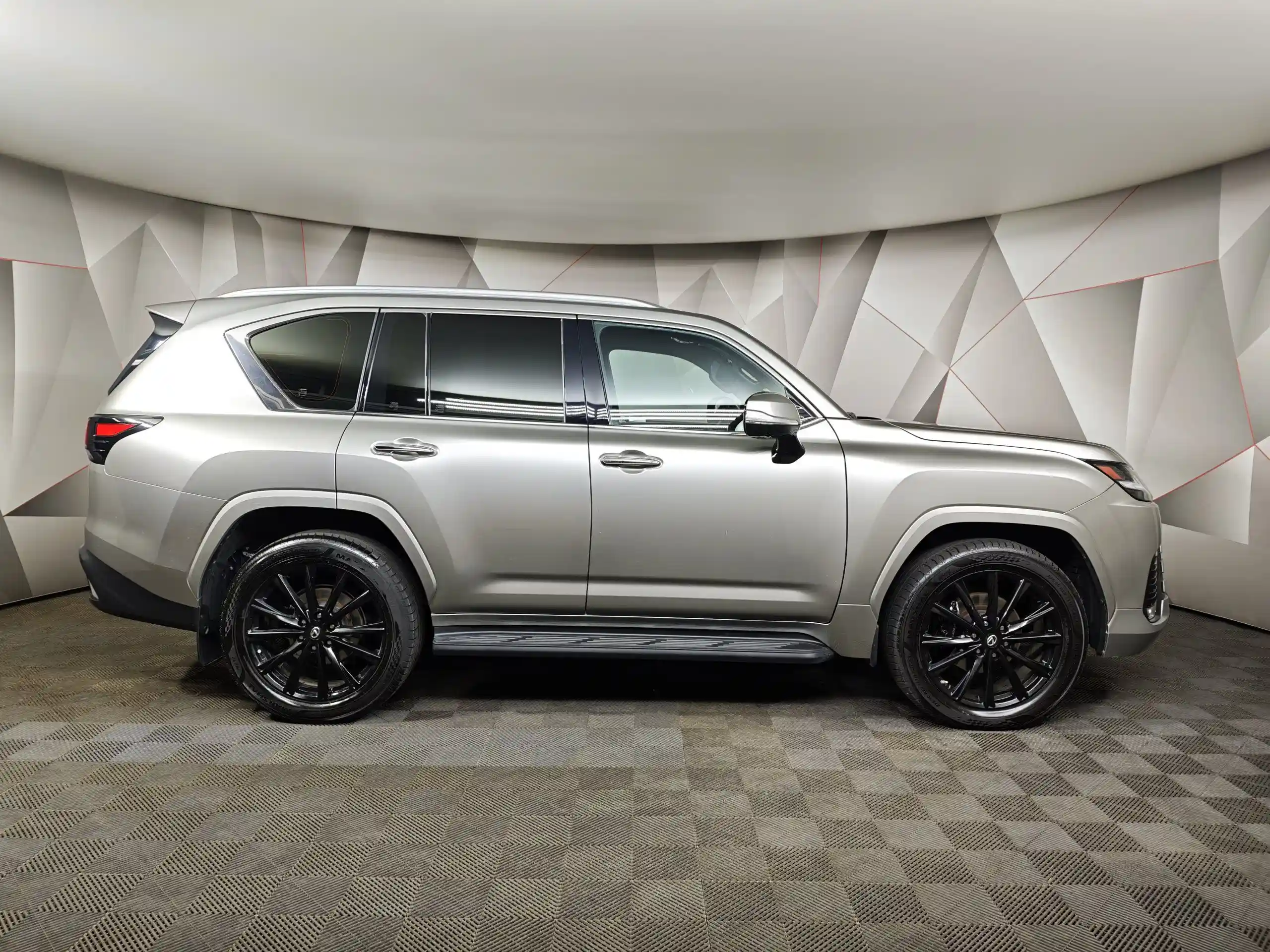 Lexus LX 2022