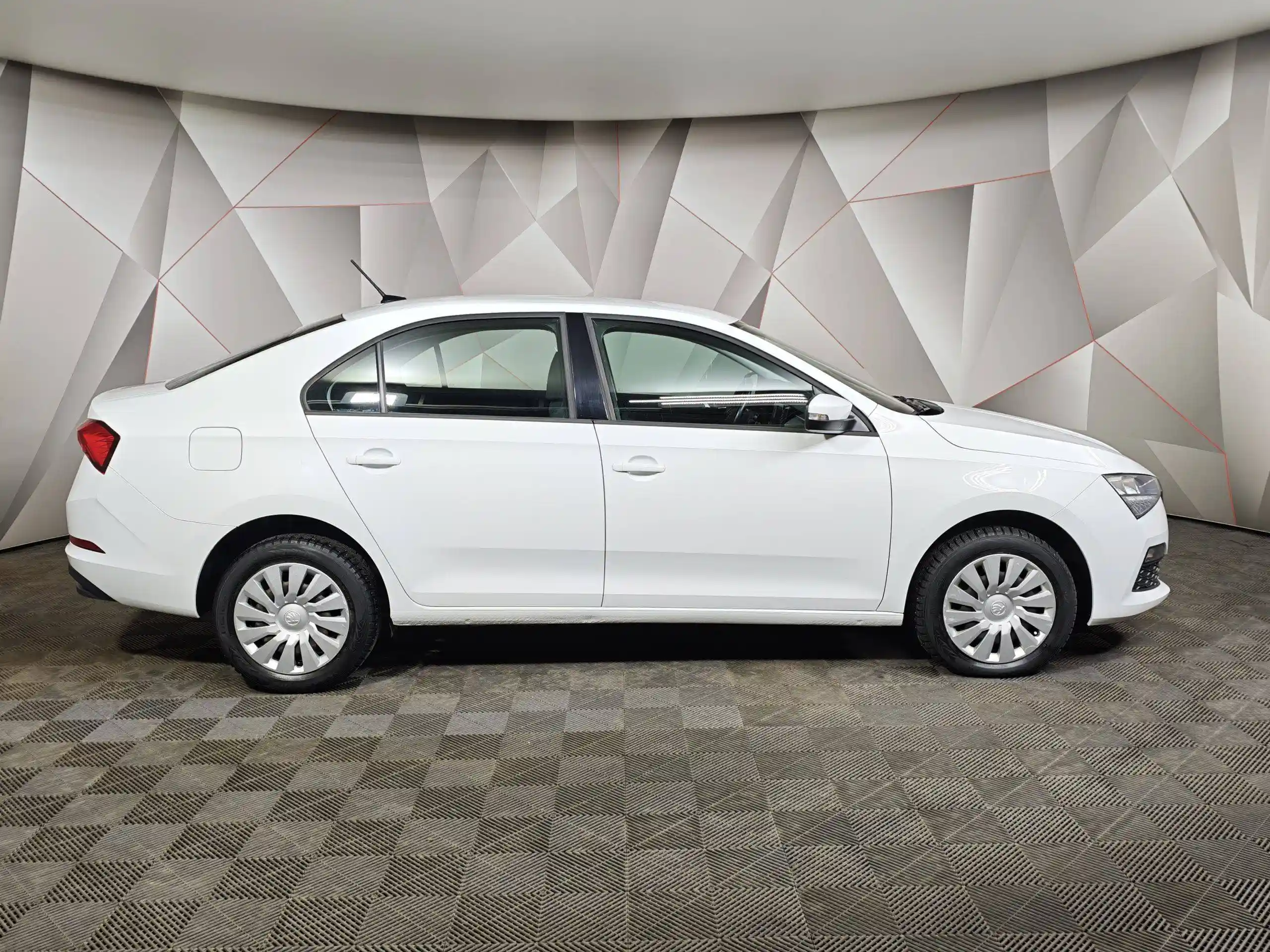 Skoda Rapid 2021