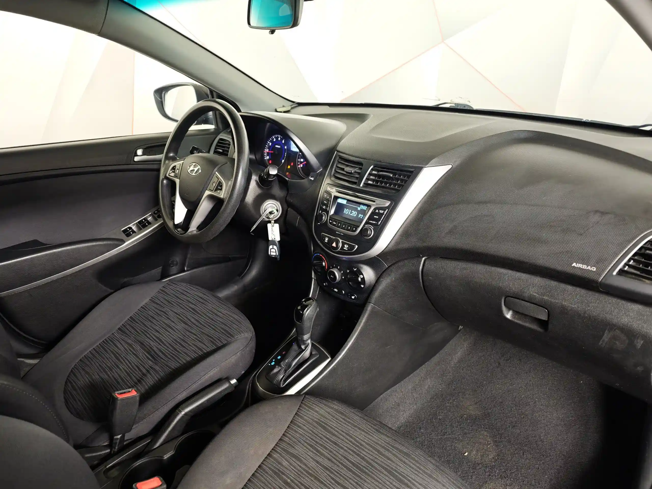Hyundai Solaris 2016