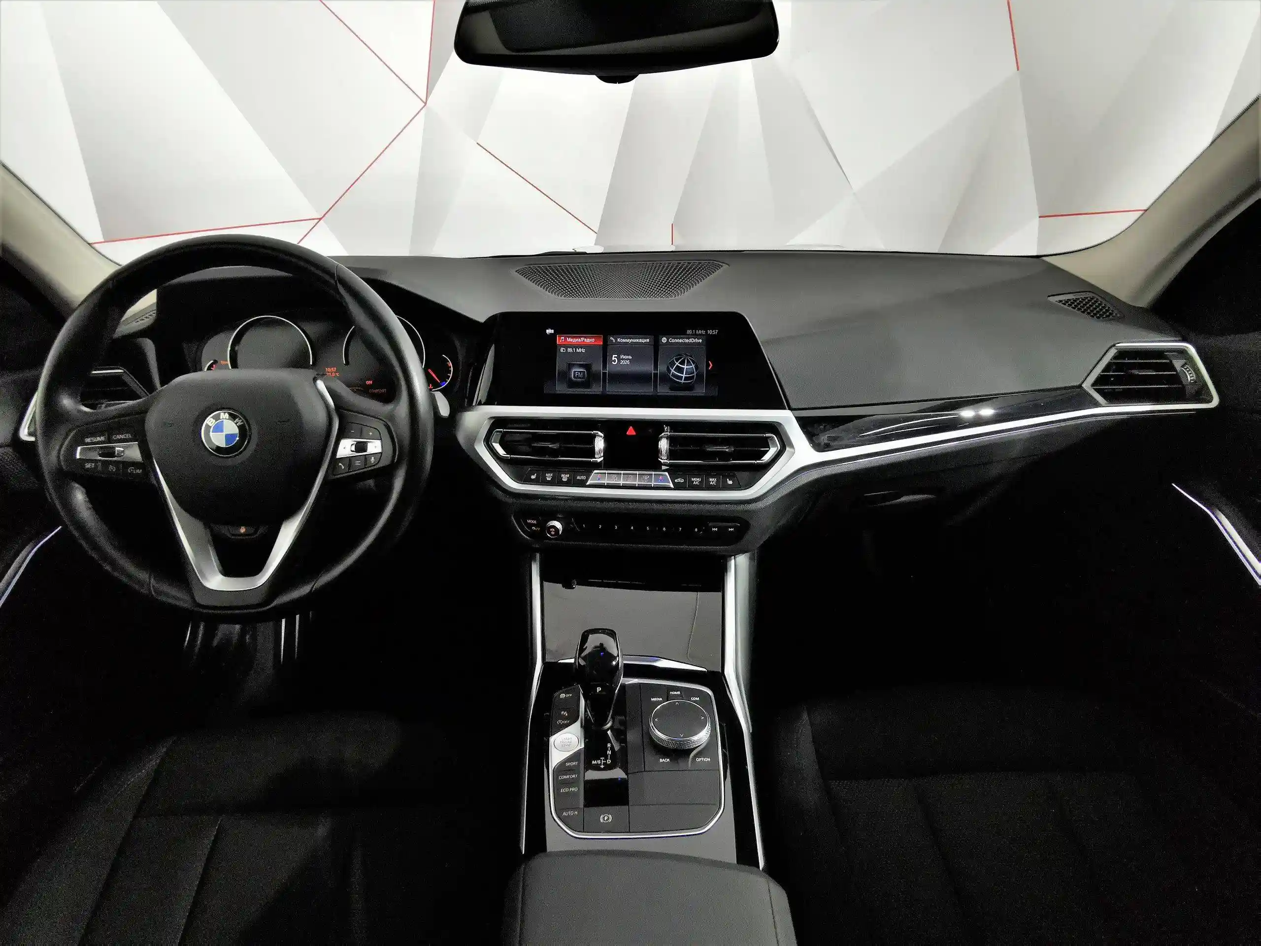 BMW 3 серия 2019