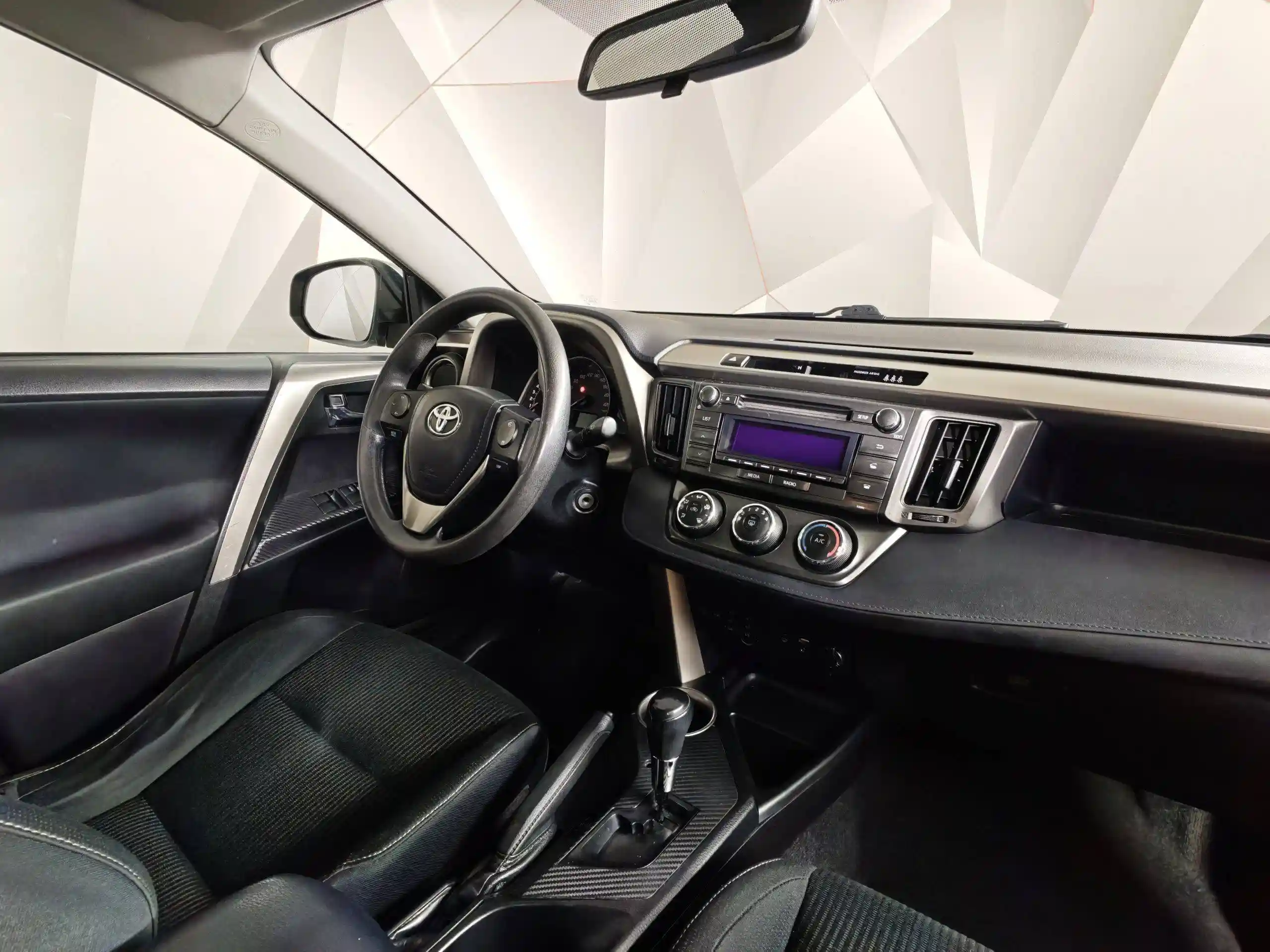 Toyota RAV4 2015
