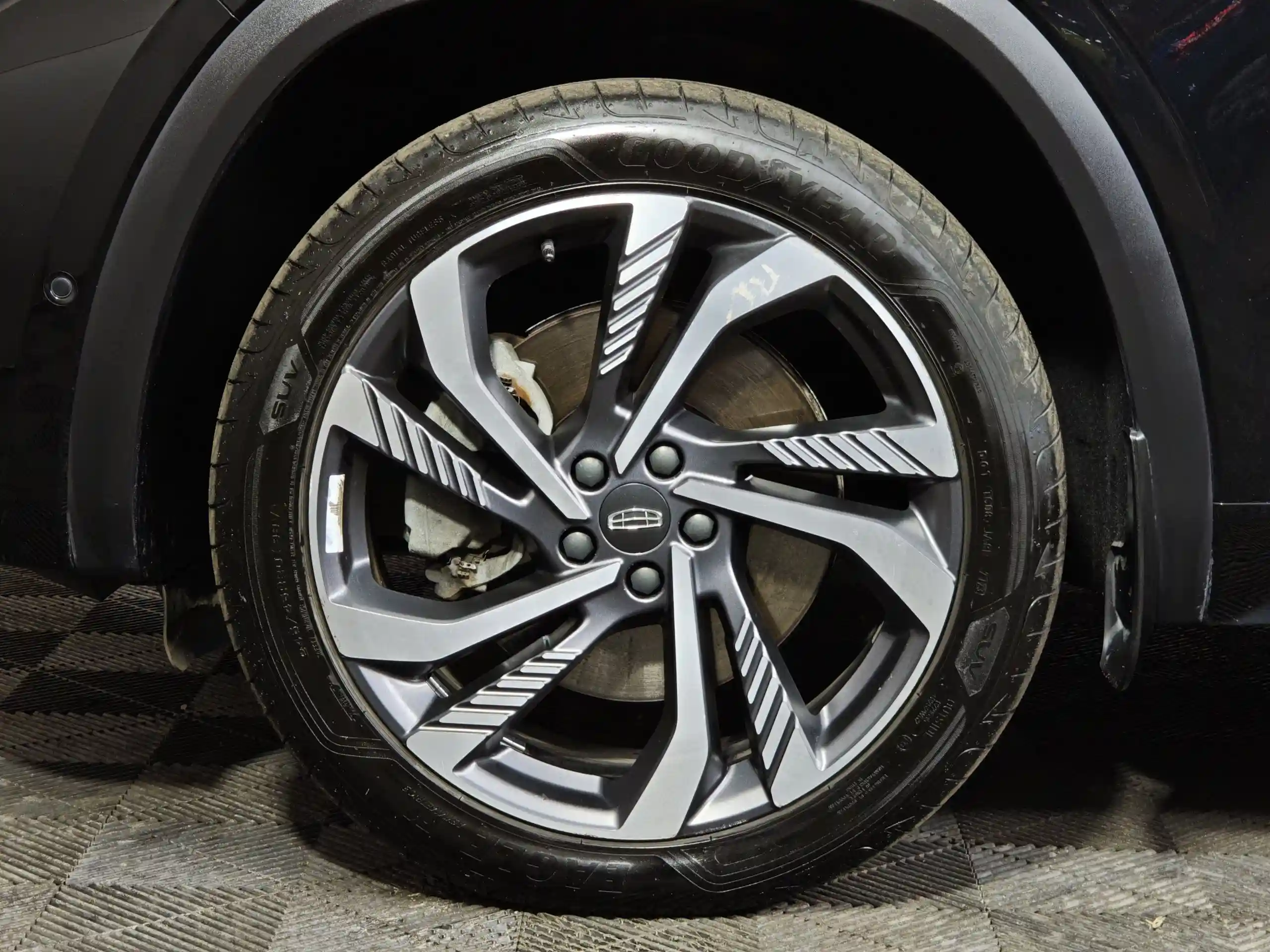 Geely Monjaro 2023
