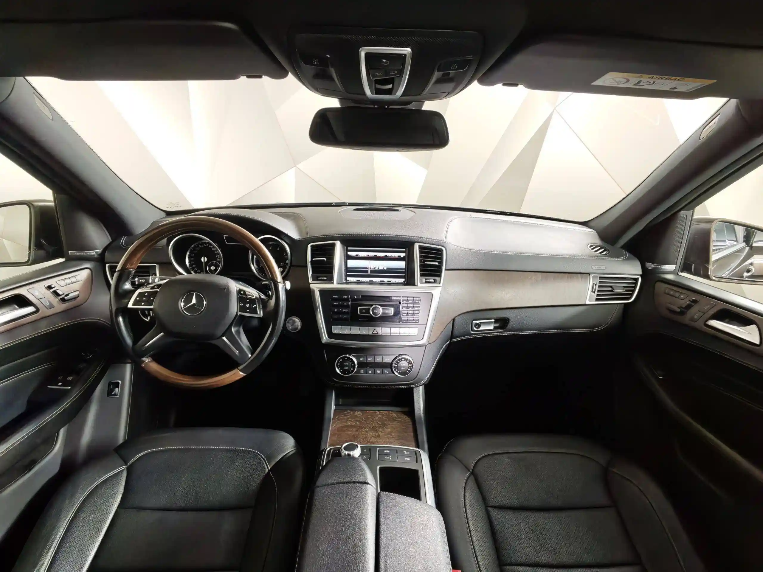 Mercedes-Benz M-Класс 2014