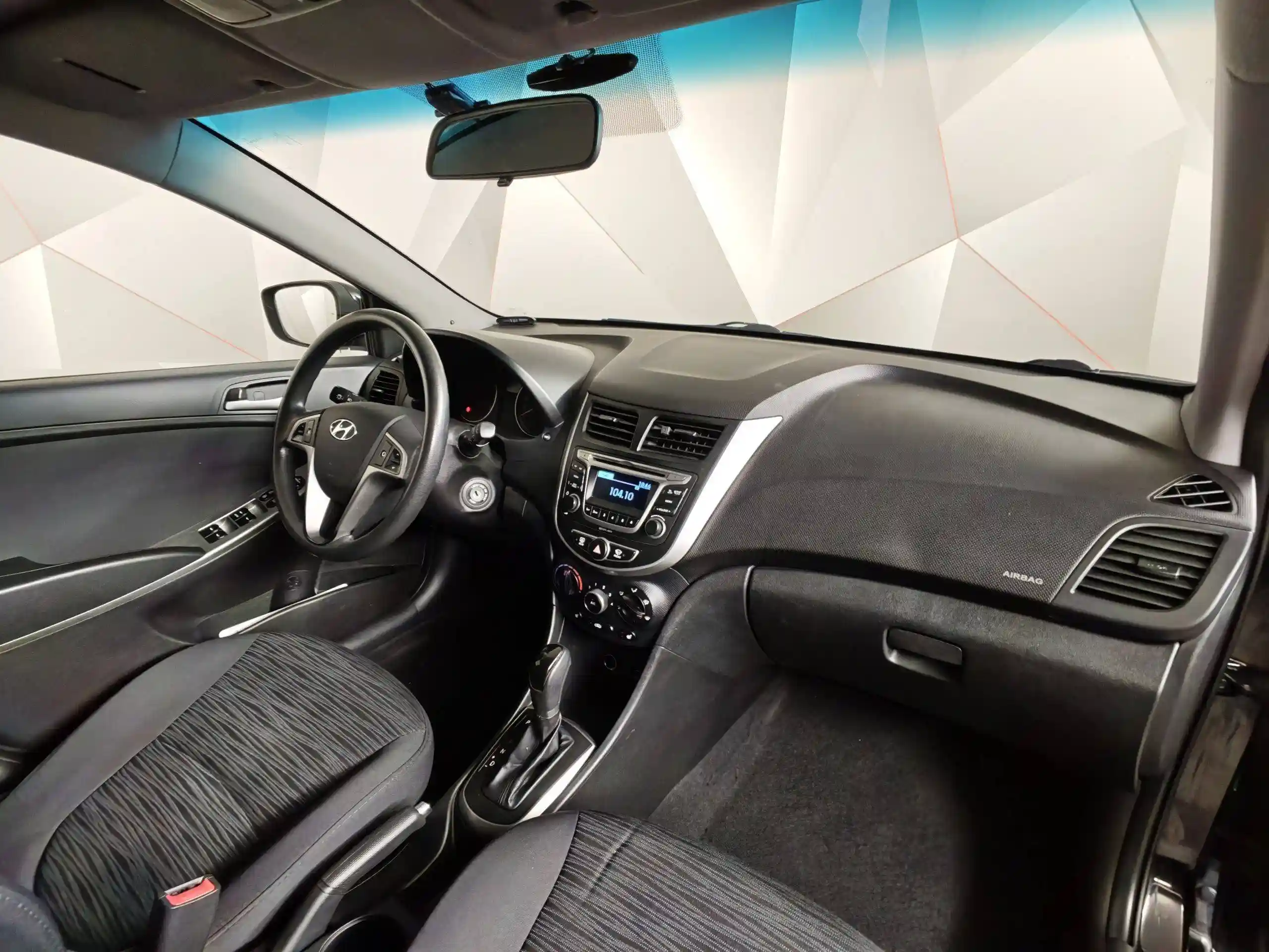 Hyundai Solaris 2016