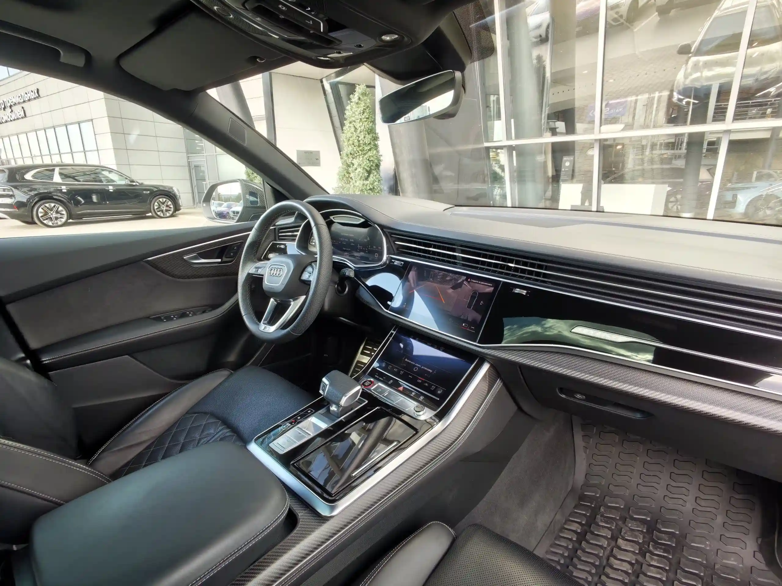 Audi SQ8 2023