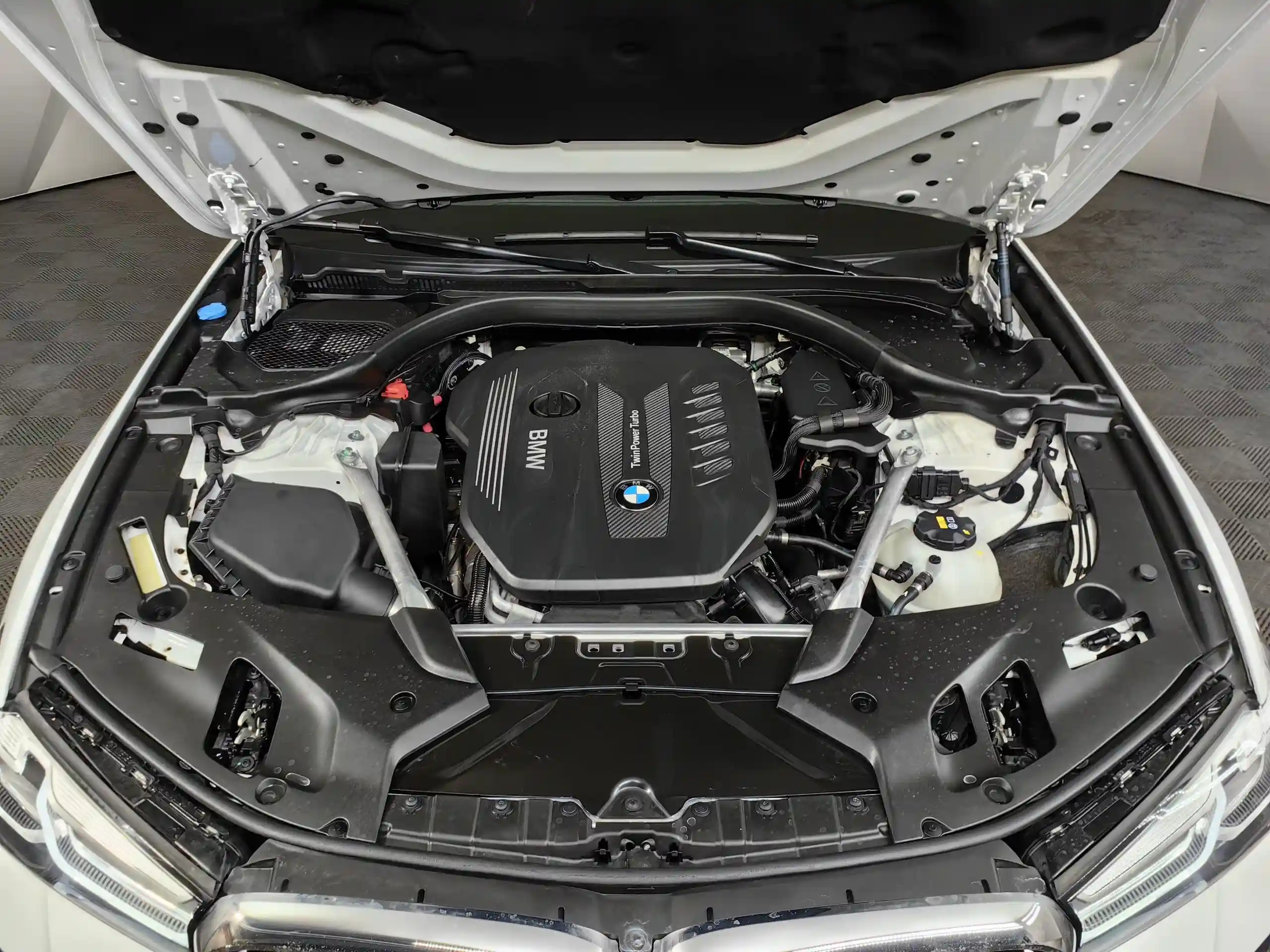 BMW 5 серия 2020