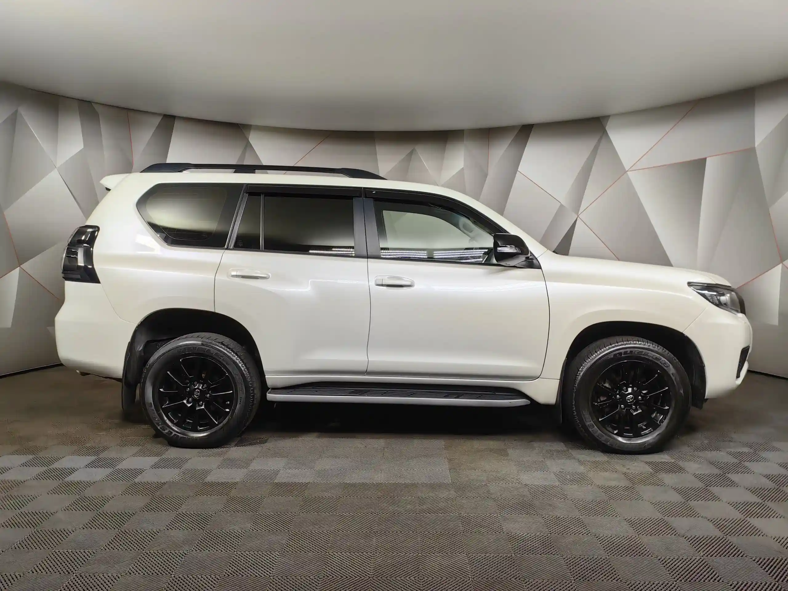 Toyota Land Cruiser Prado 2023