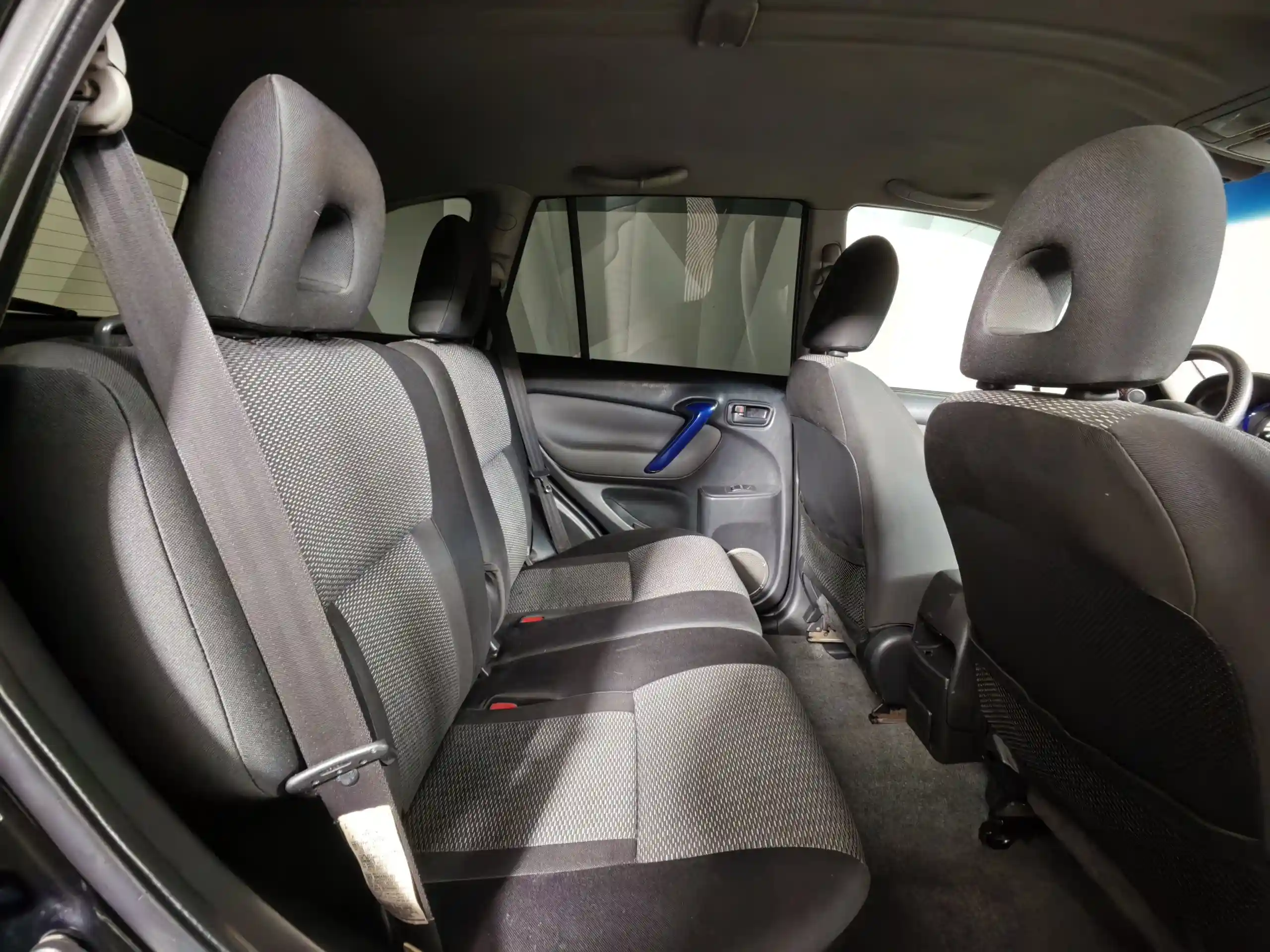 Toyota RAV4 2004