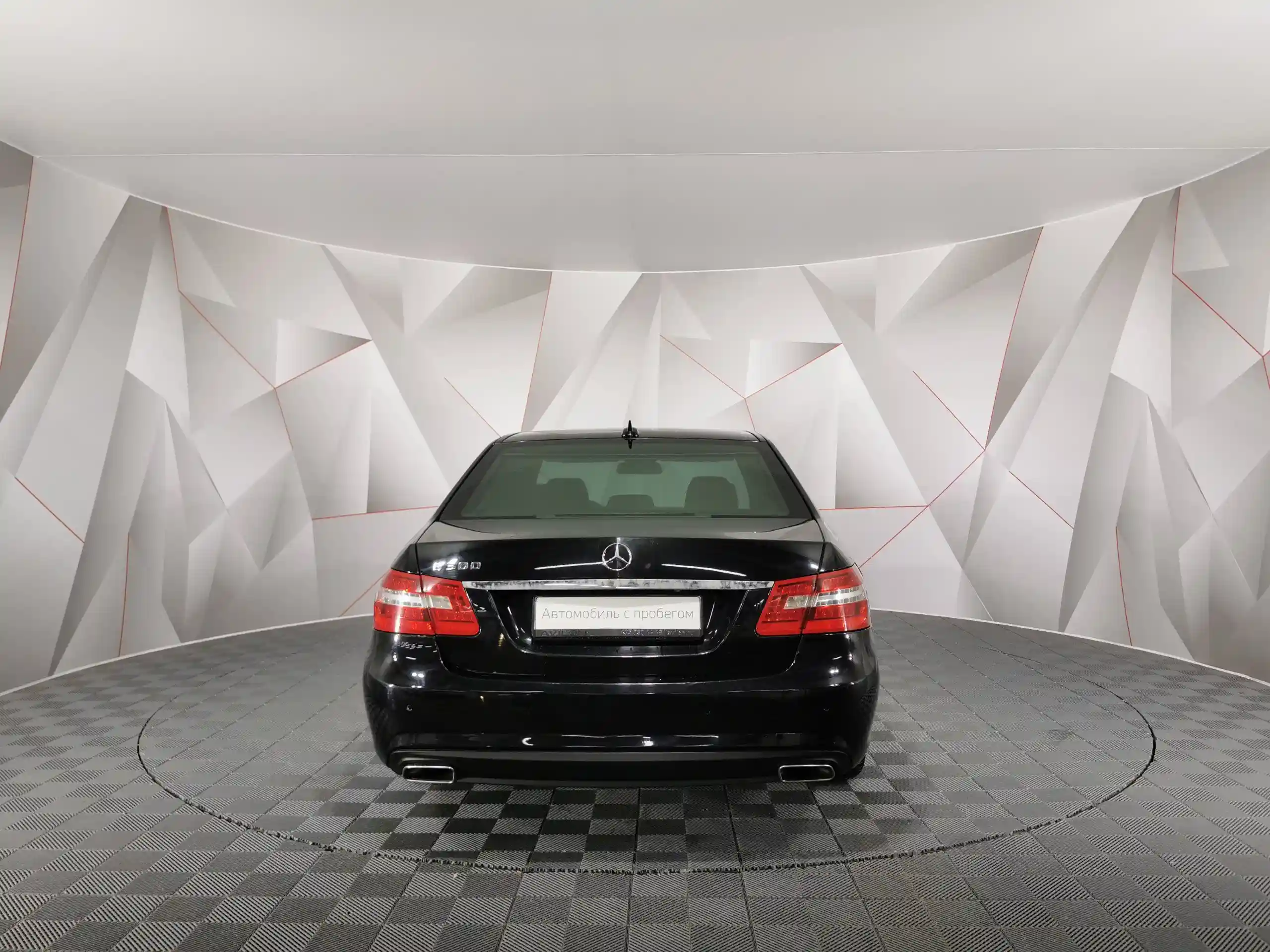 Mercedes-Benz E-Класс 2012