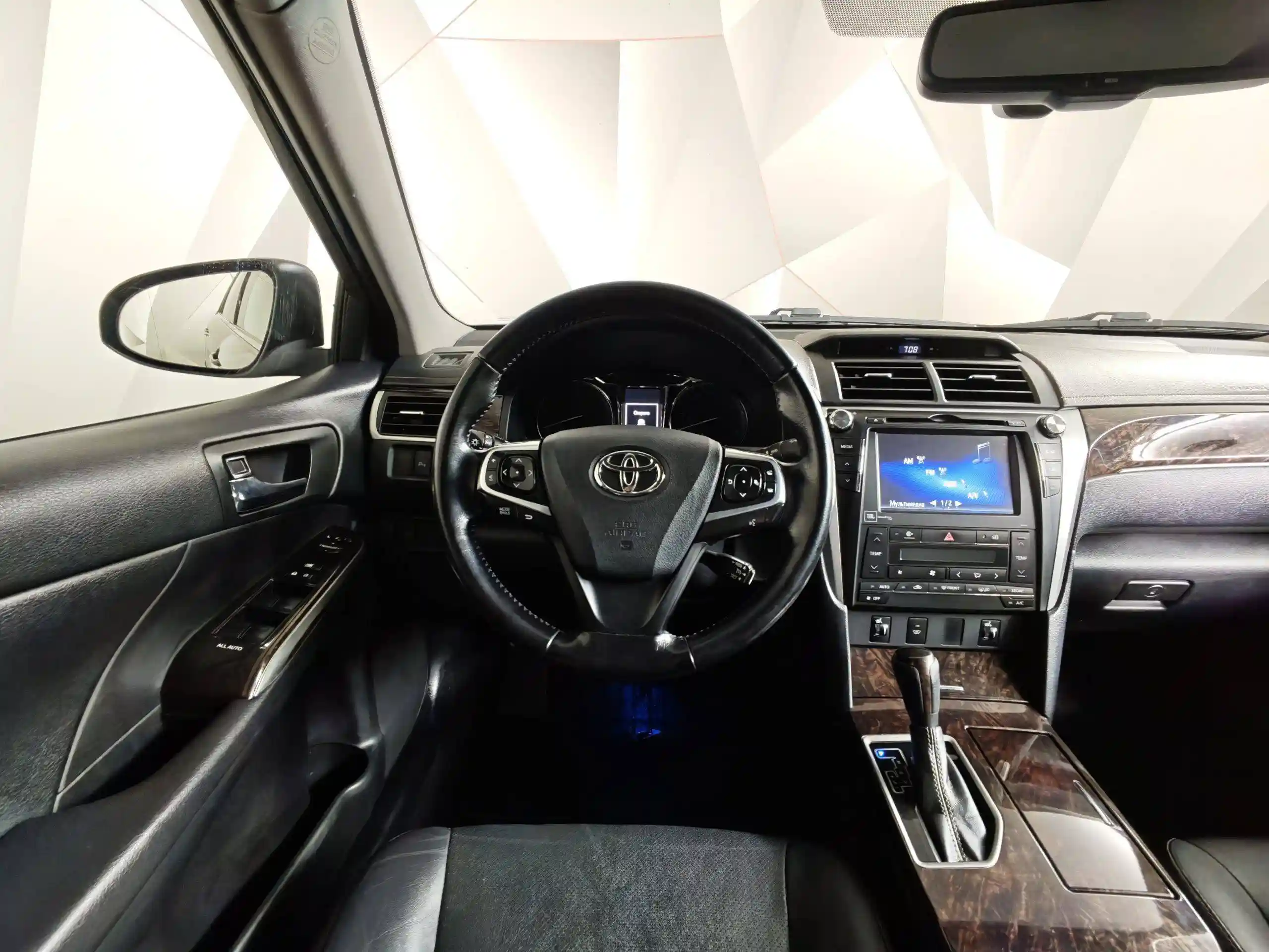 Toyota Camry 2015