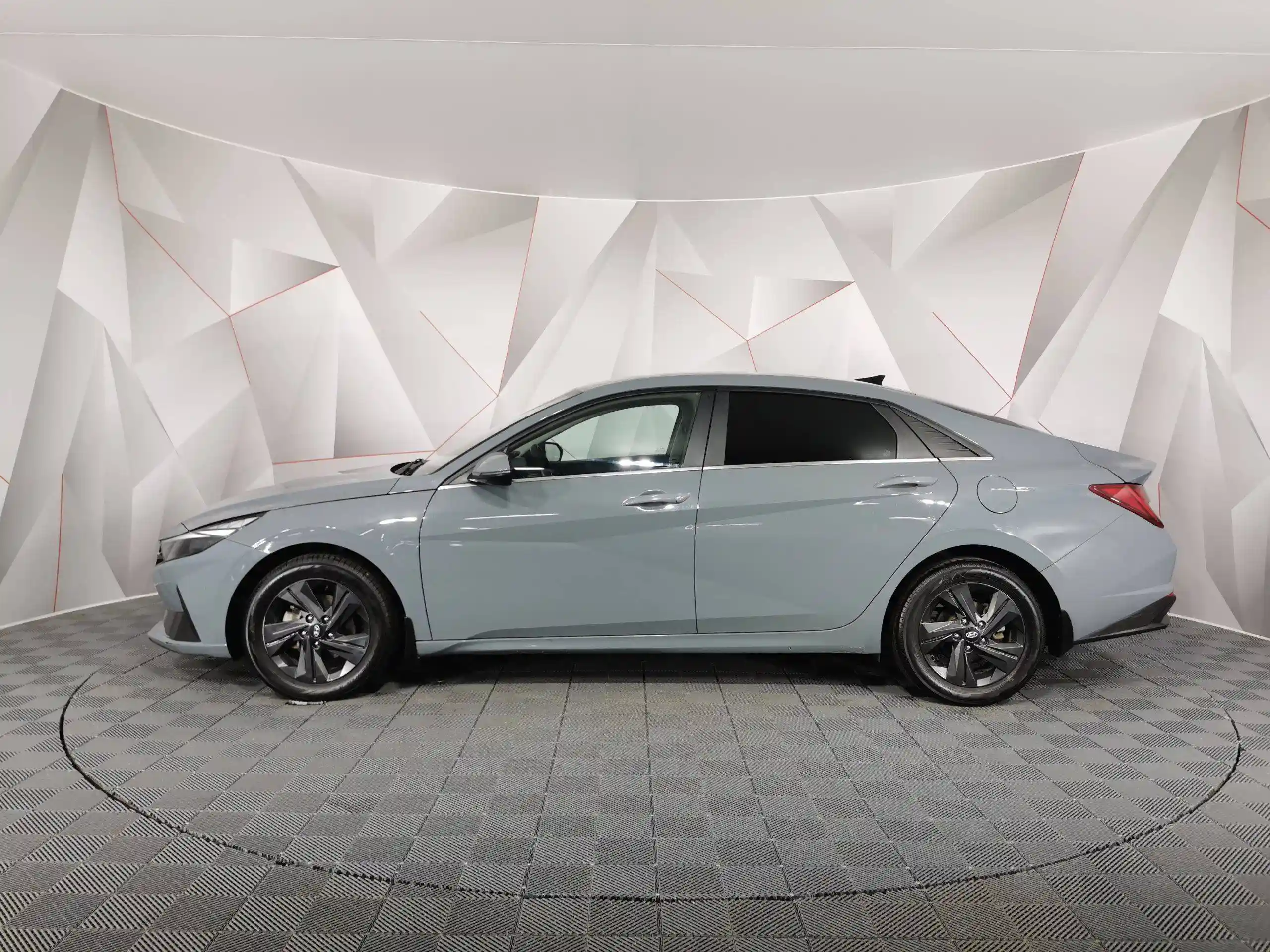 Hyundai Elantra 2023