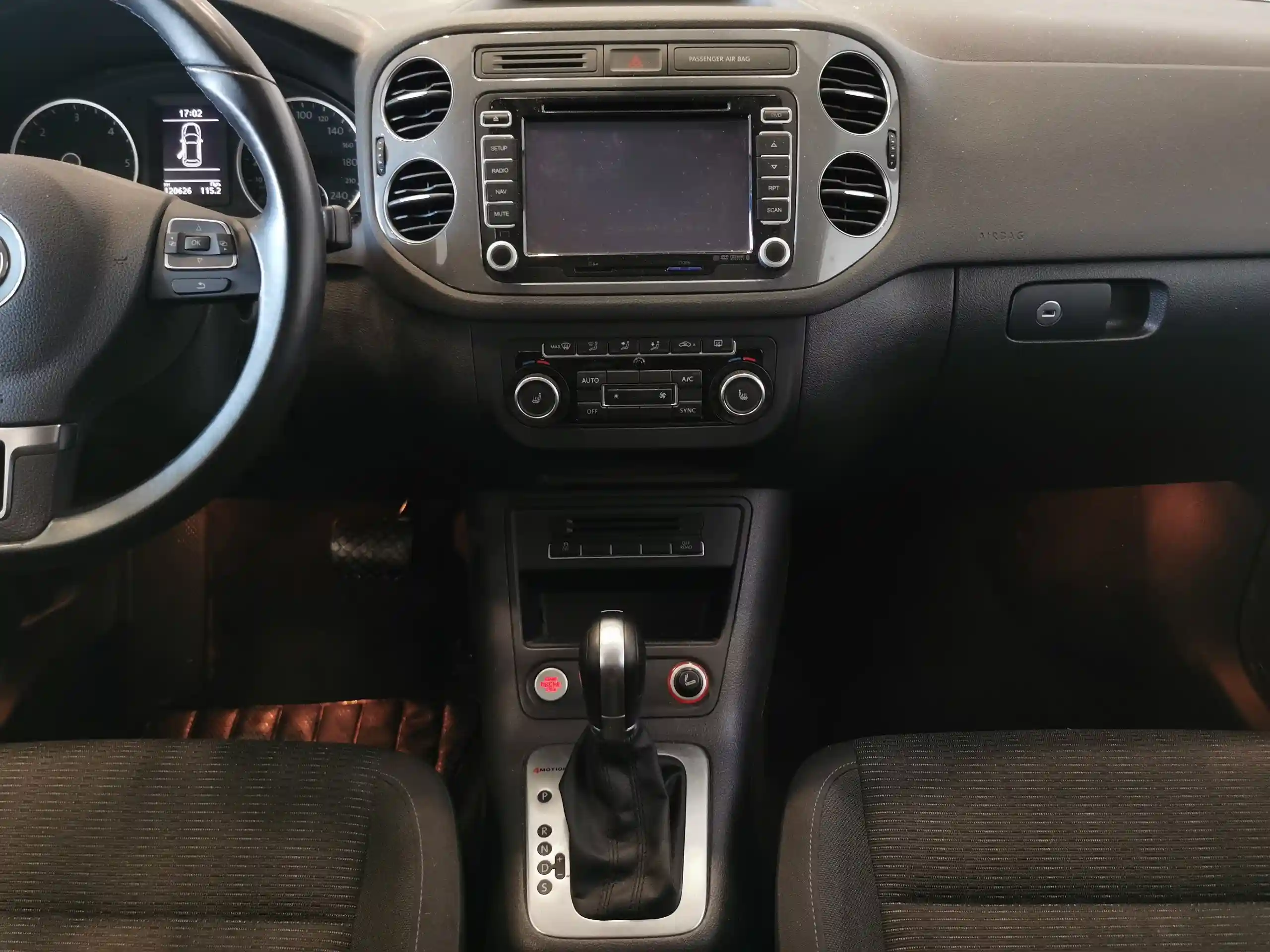Volkswagen Tiguan 2015