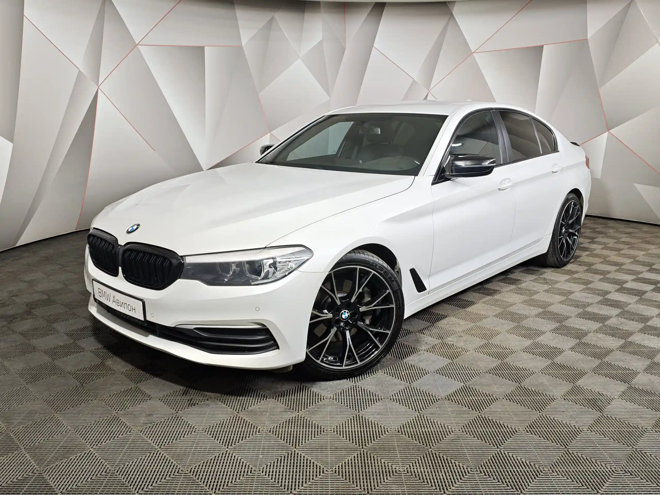 BMW 5 серия 2017
