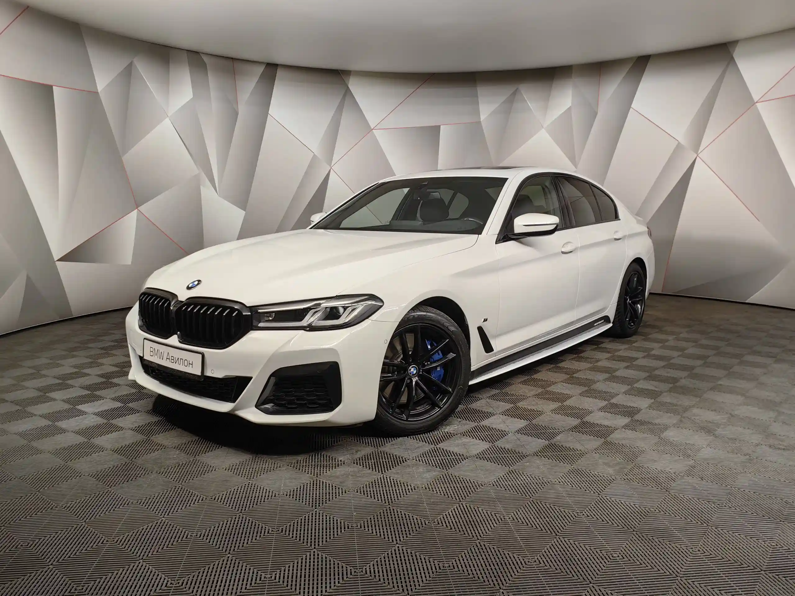 BMW 5 серия 2020