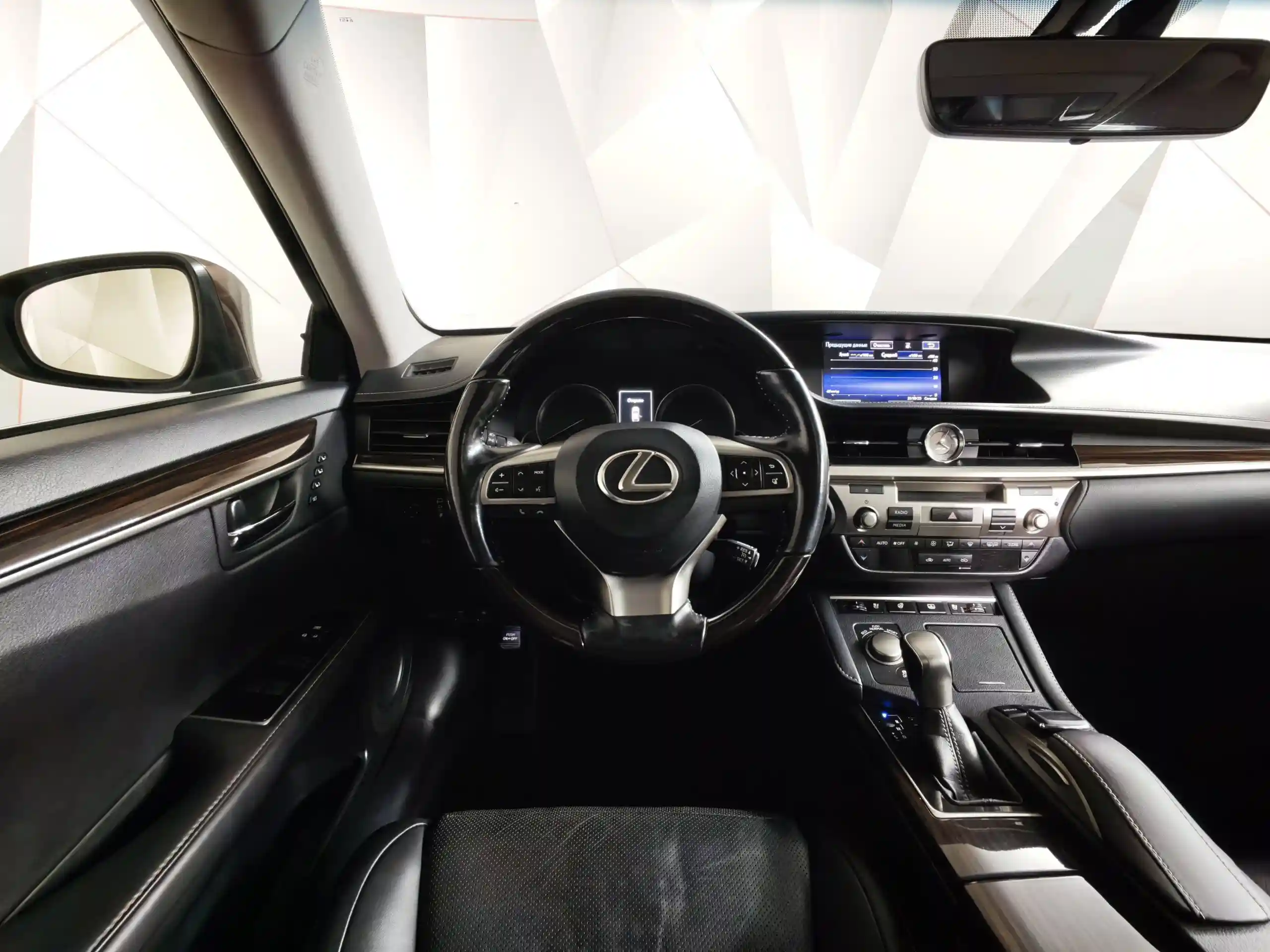Lexus ES 2016
