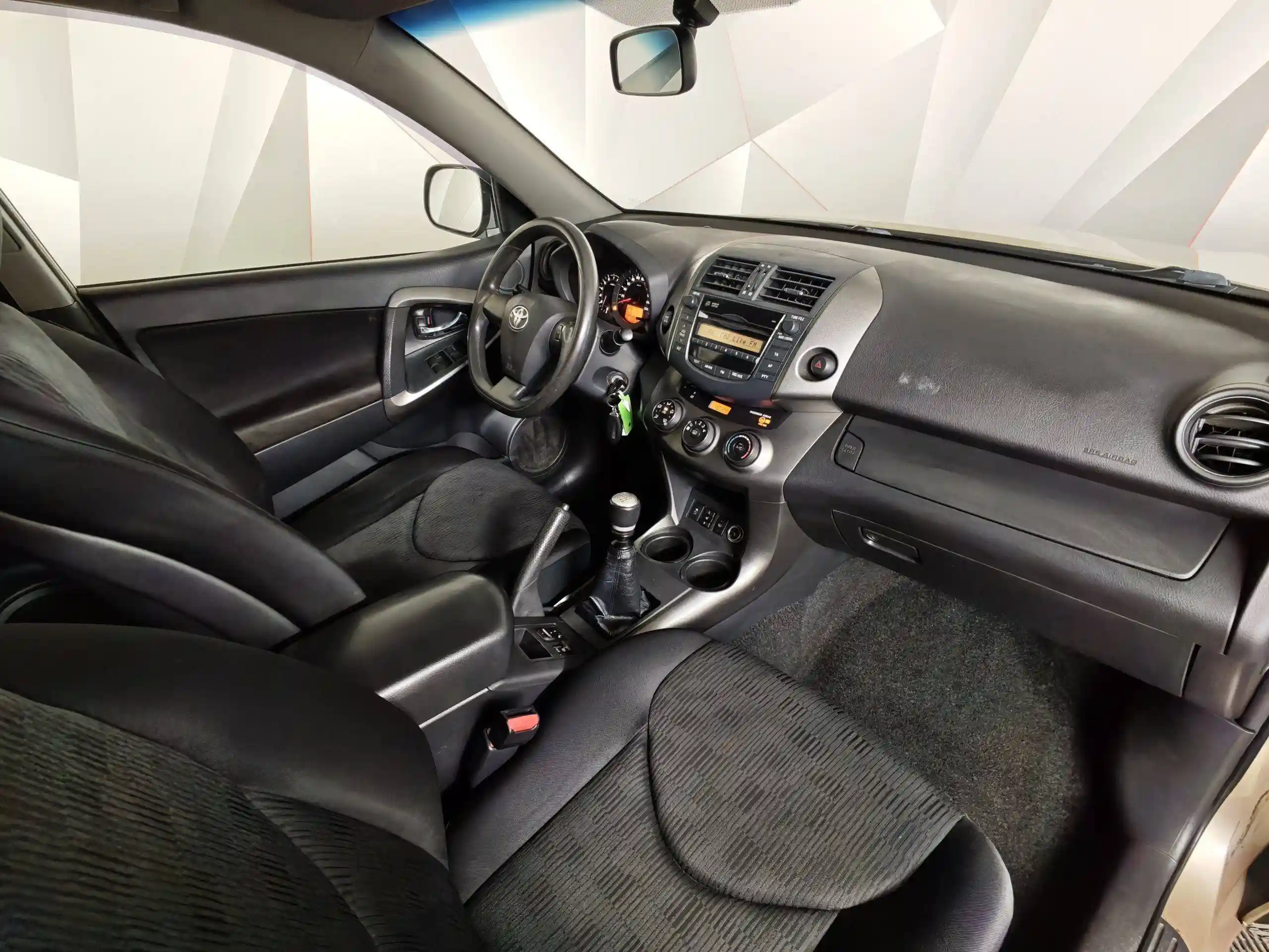 Toyota RAV4 2011