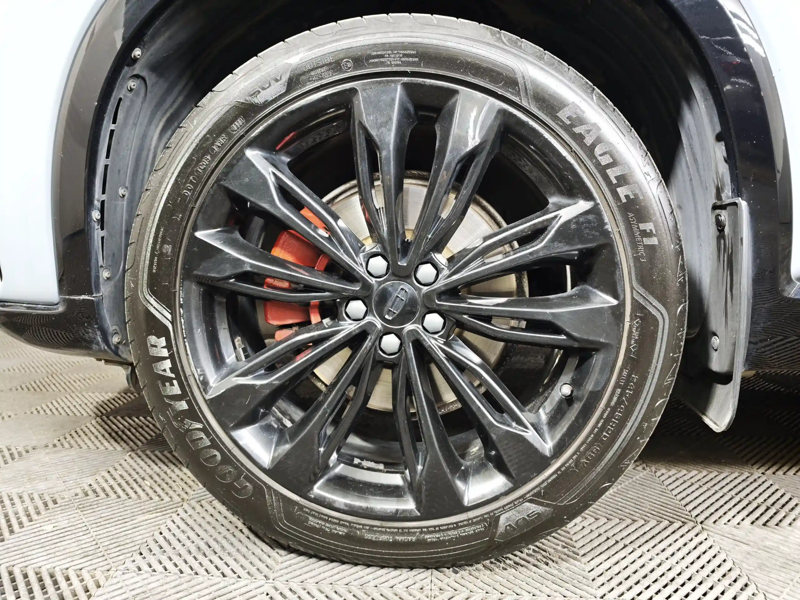 Geely Tugella 2023