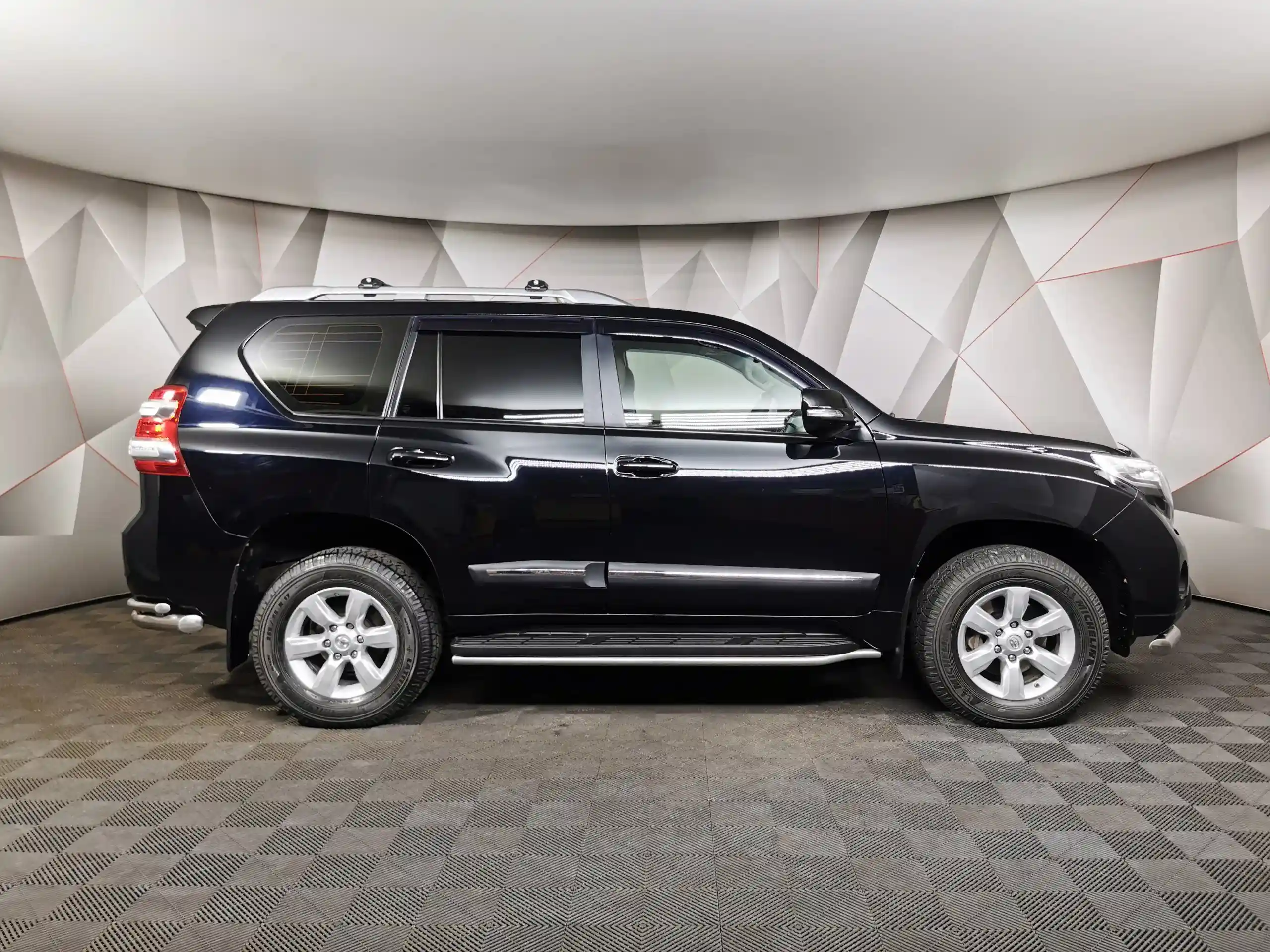 Toyota Land Cruiser Prado 2013