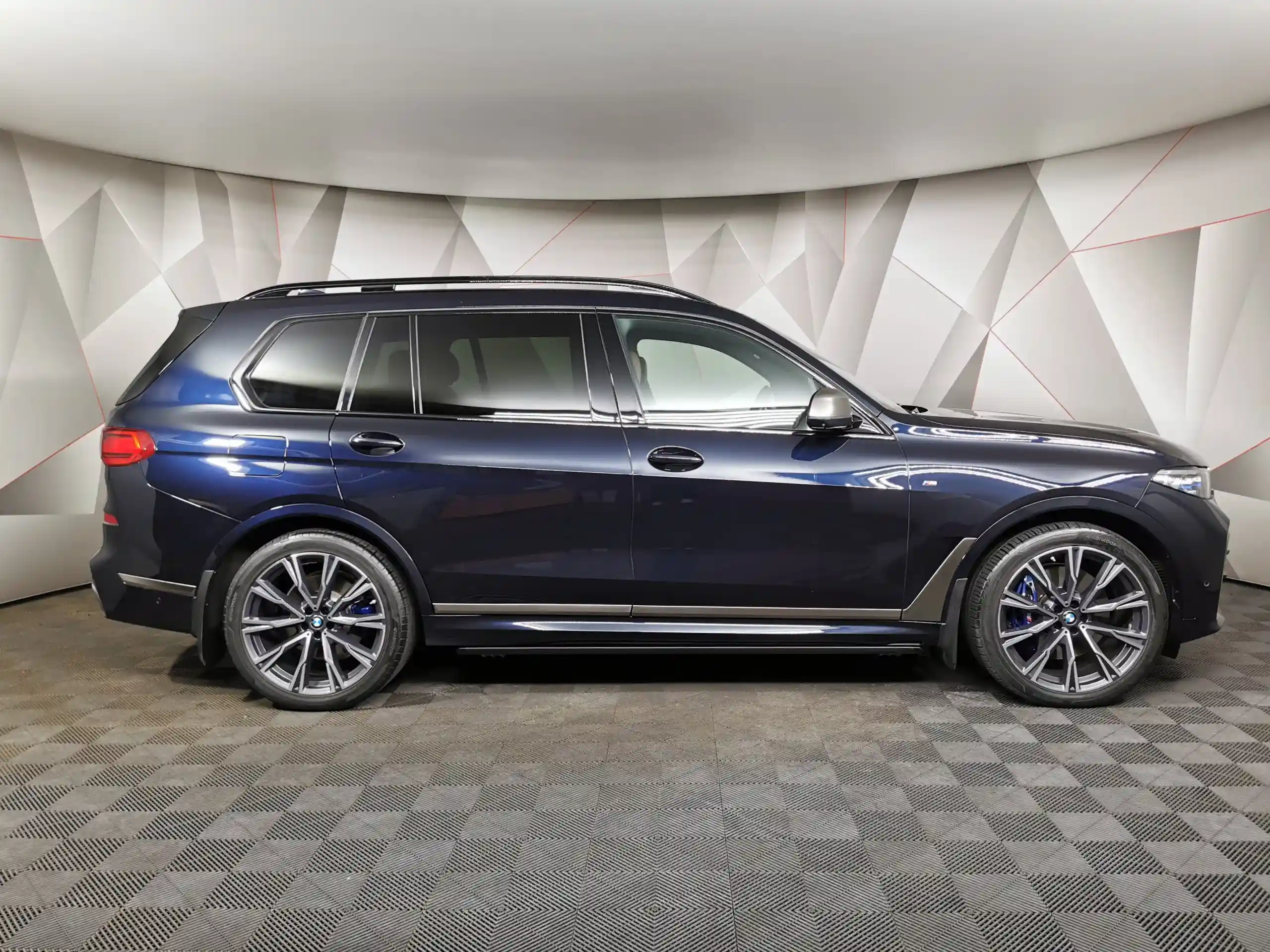 BMW X7 2021